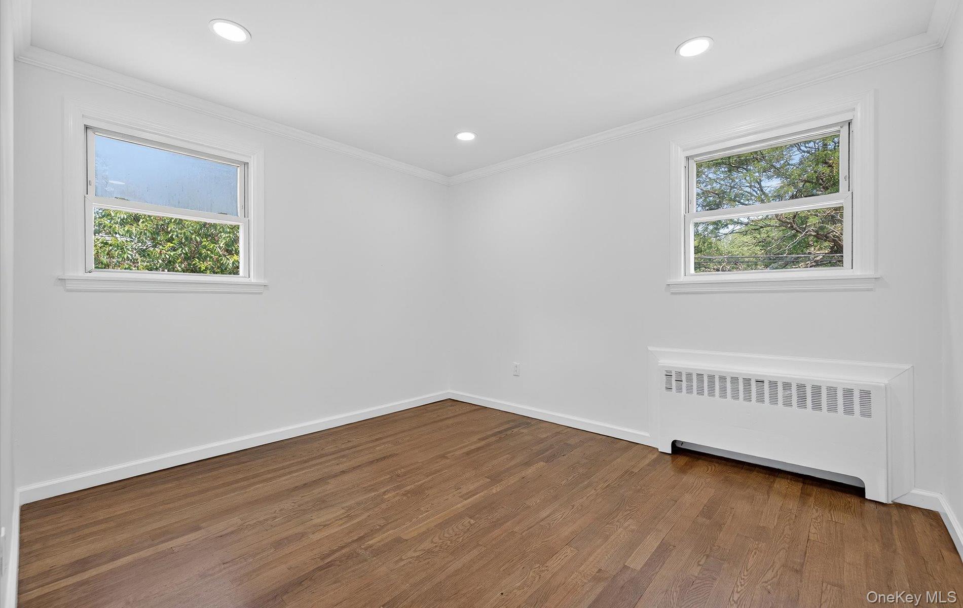 14 Elwin Place, East Northport, NY 11731