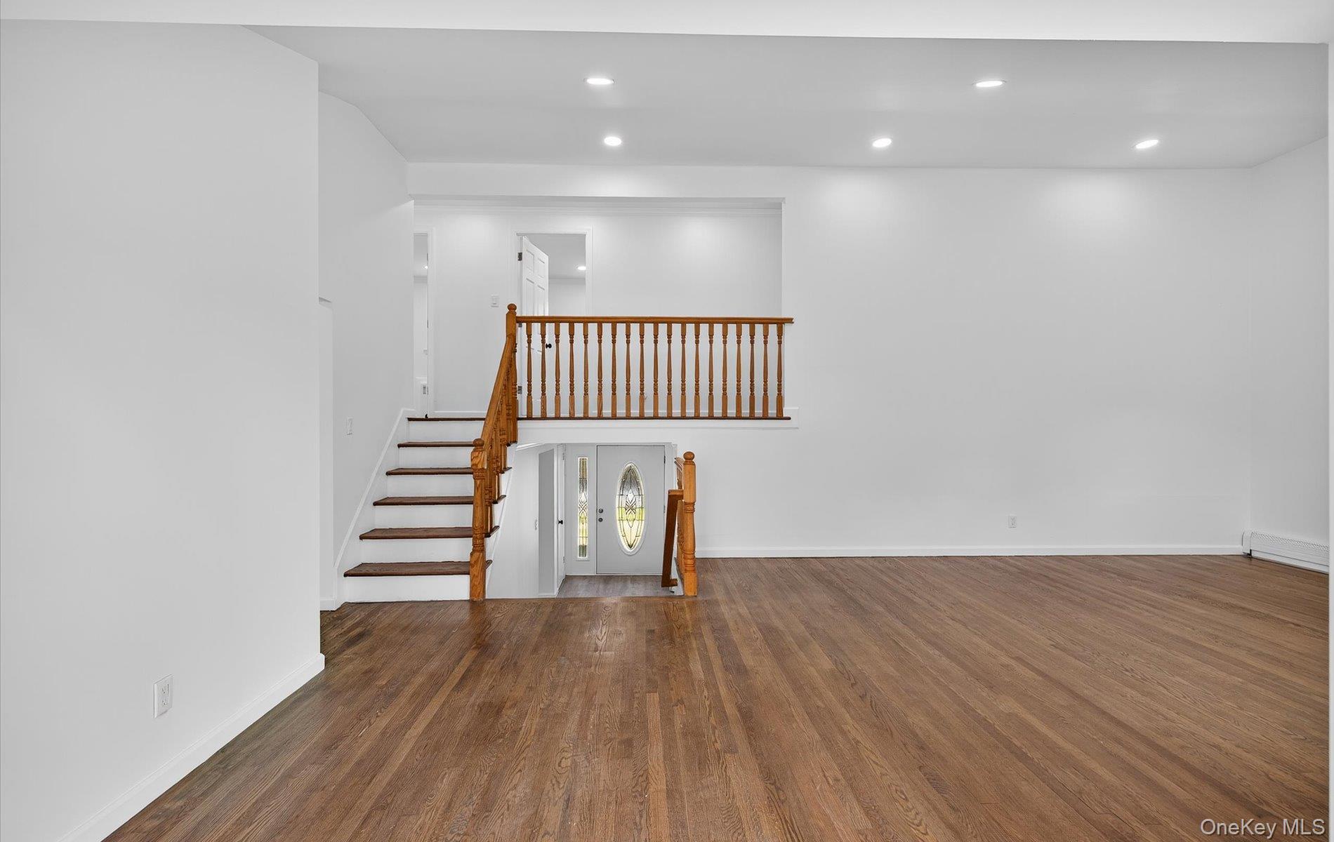 14 Elwin Place, East Northport, NY 11731