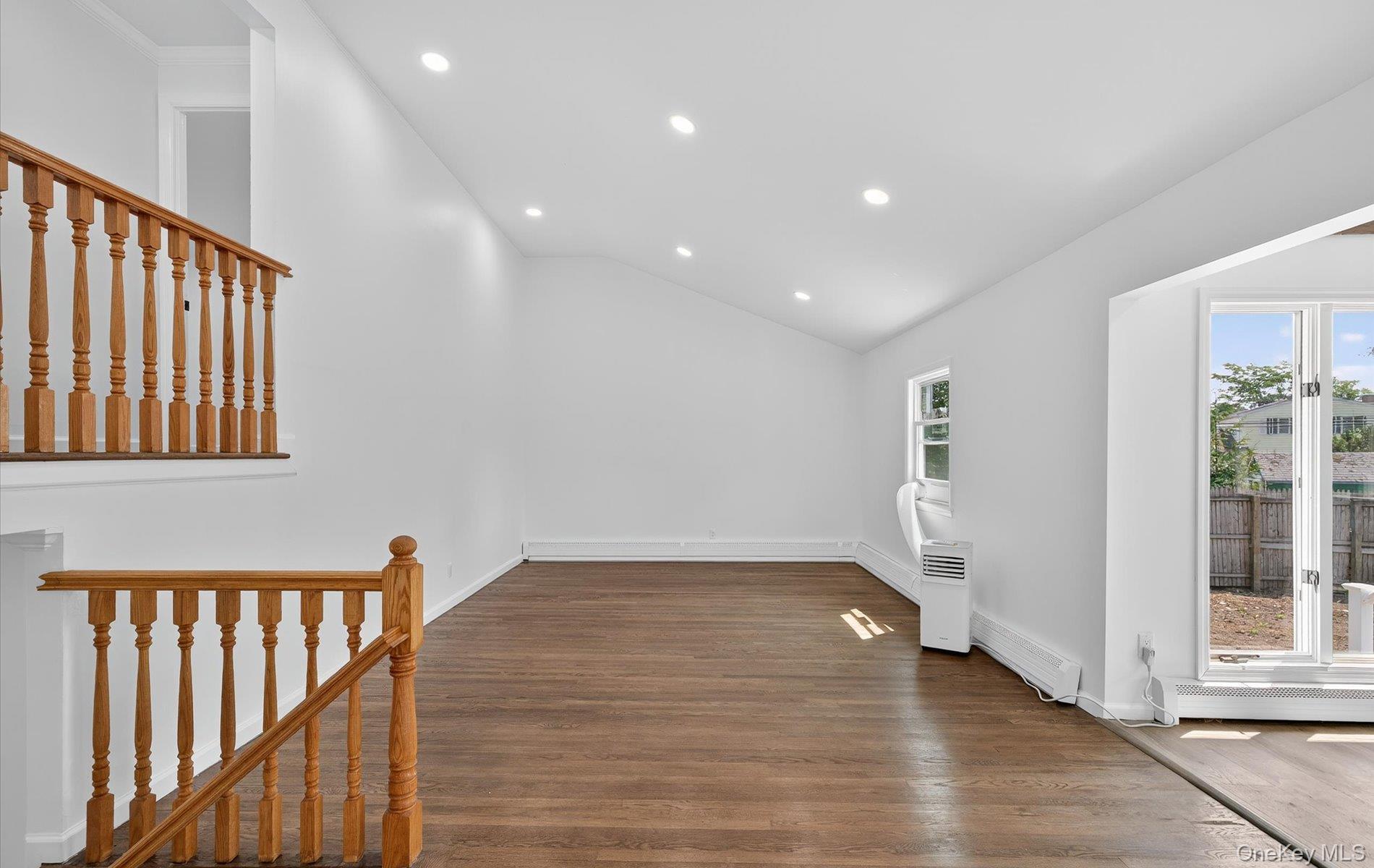 14 Elwin Place, East Northport, NY 11731