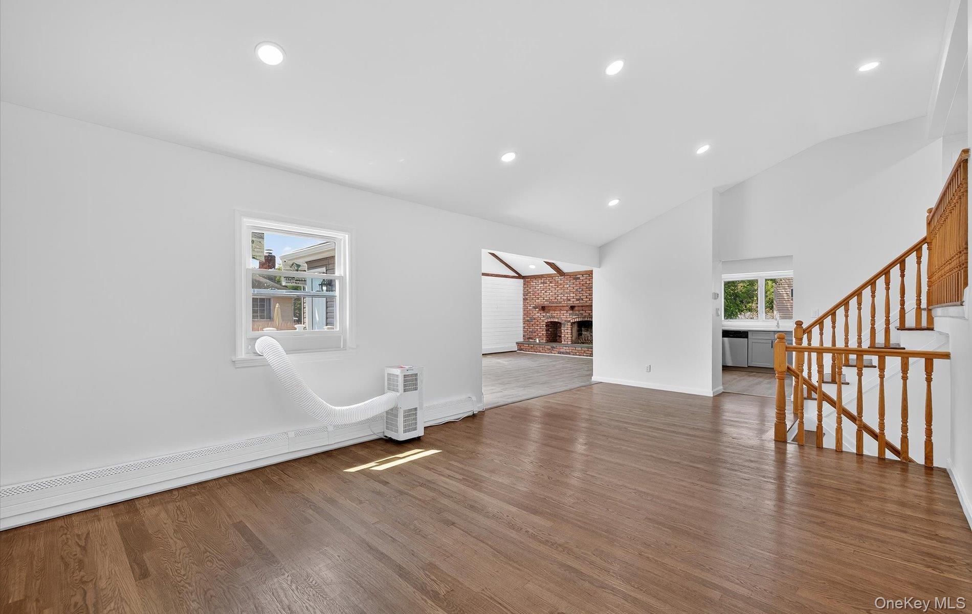 14 Elwin Place, East Northport, NY 11731