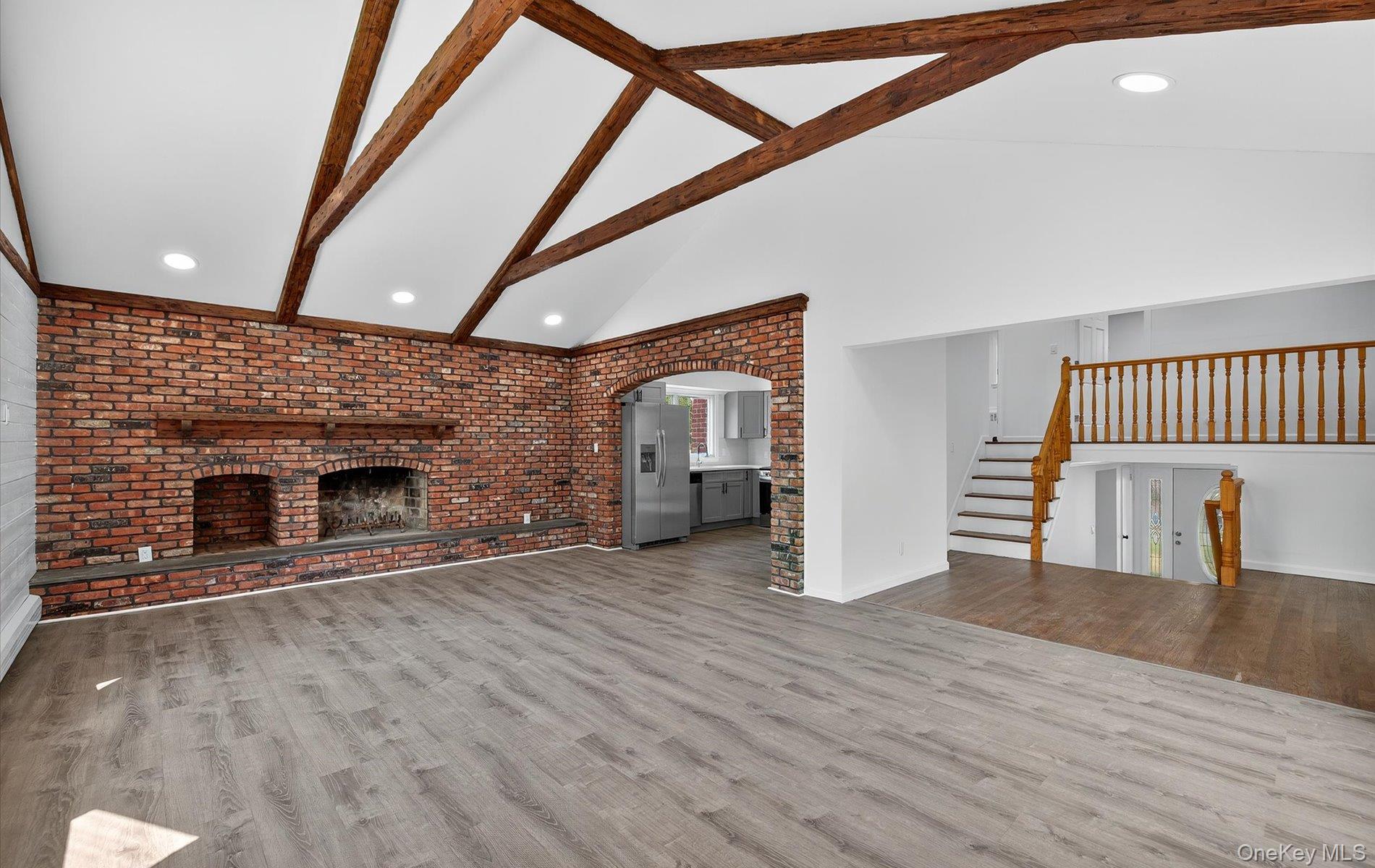 14 Elwin Place, East Northport, NY 11731