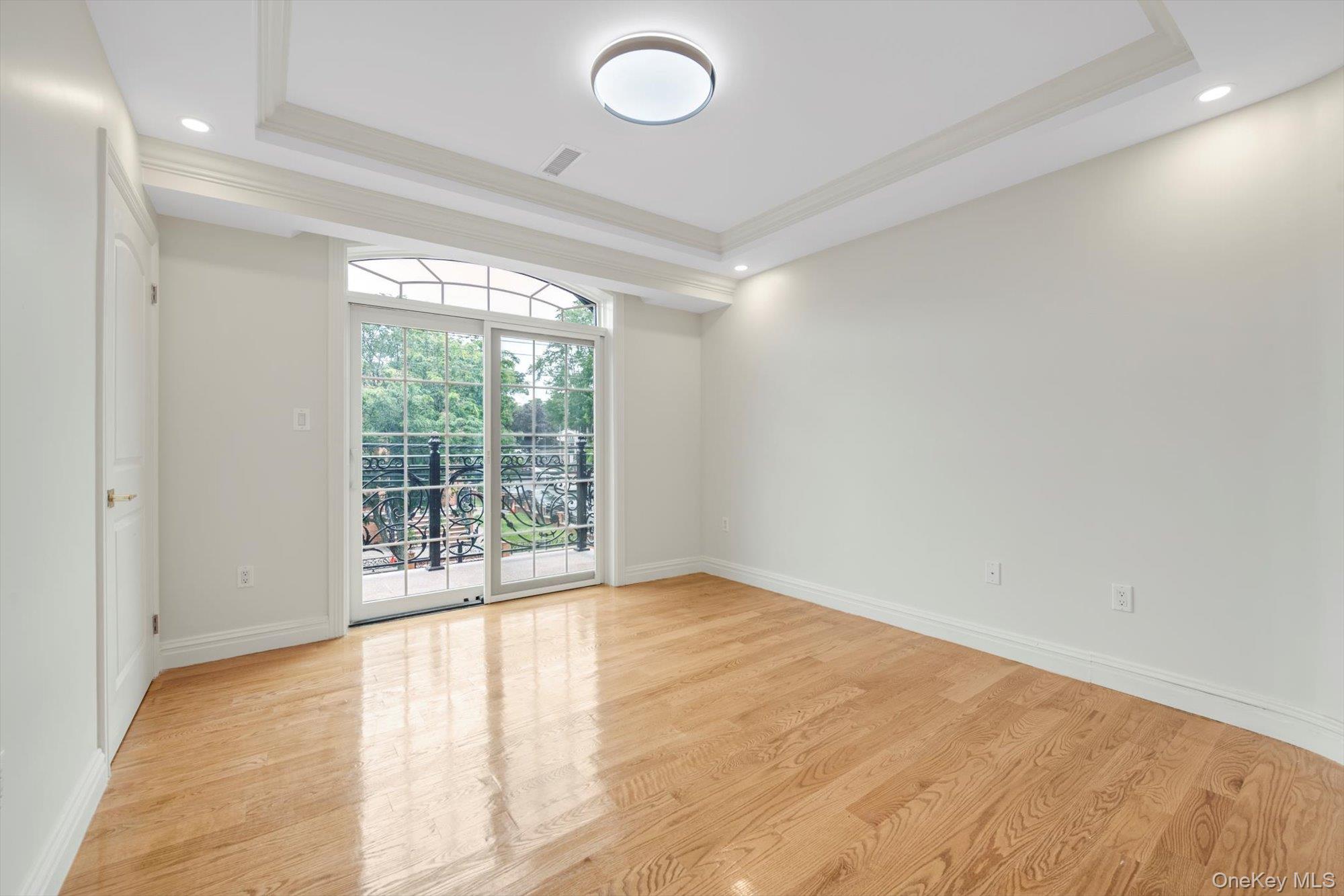 57-27 246th Place, Little Neck, NY 11362