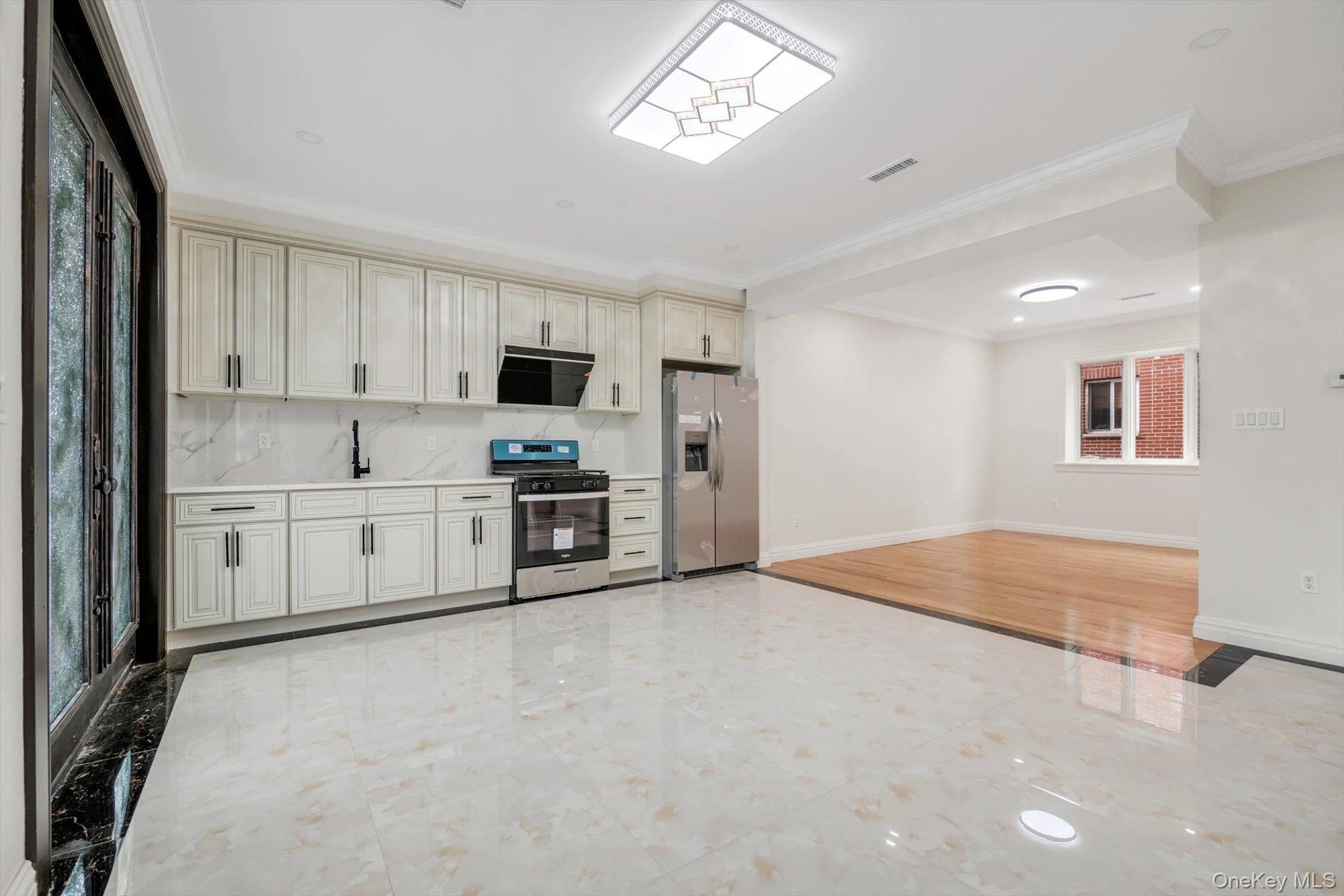 57-27 246th Place, Little Neck, NY 11362