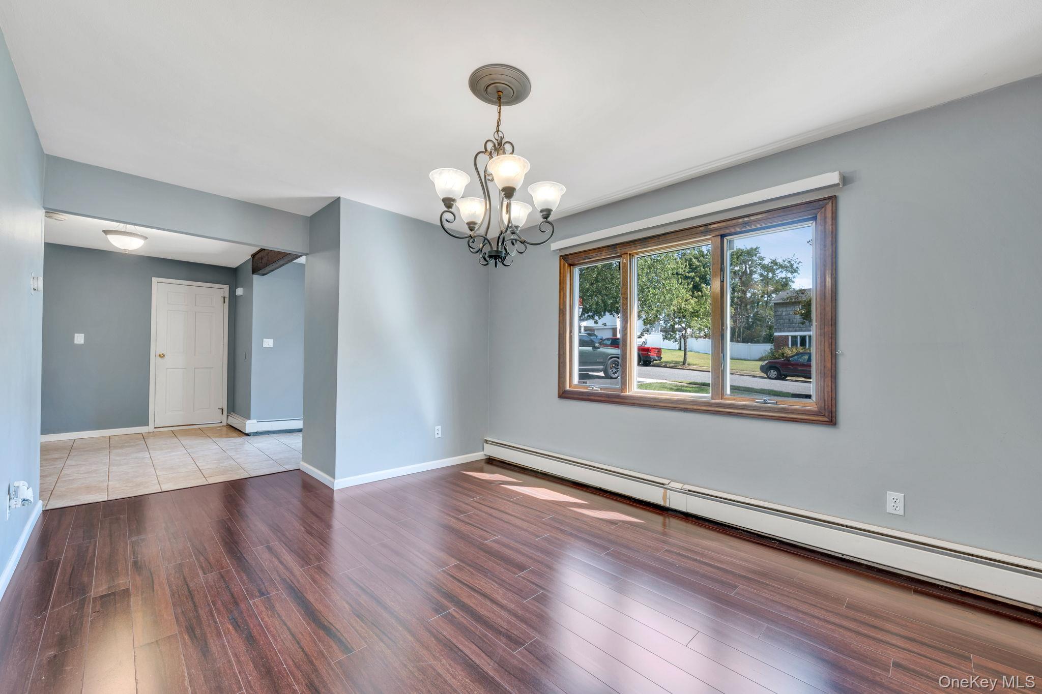 5 Montrose Lane, East Northport, NY 11731