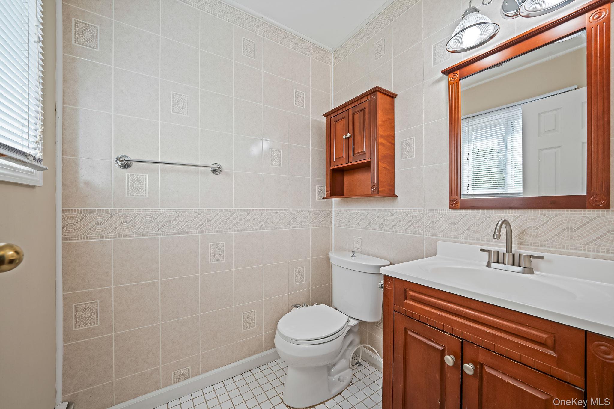 5 Montrose Lane, East Northport, NY 11731