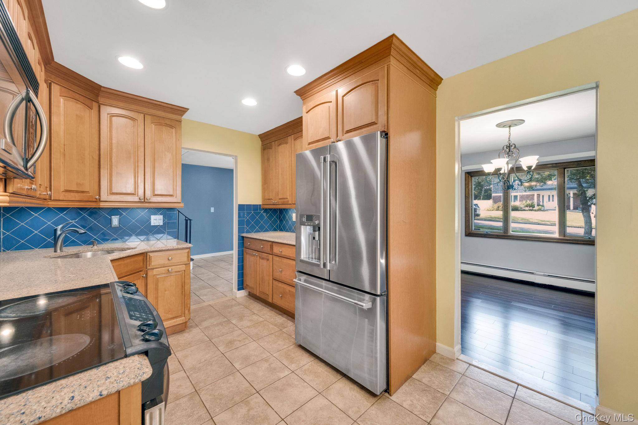 5 Montrose Lane, East Northport, NY 11731