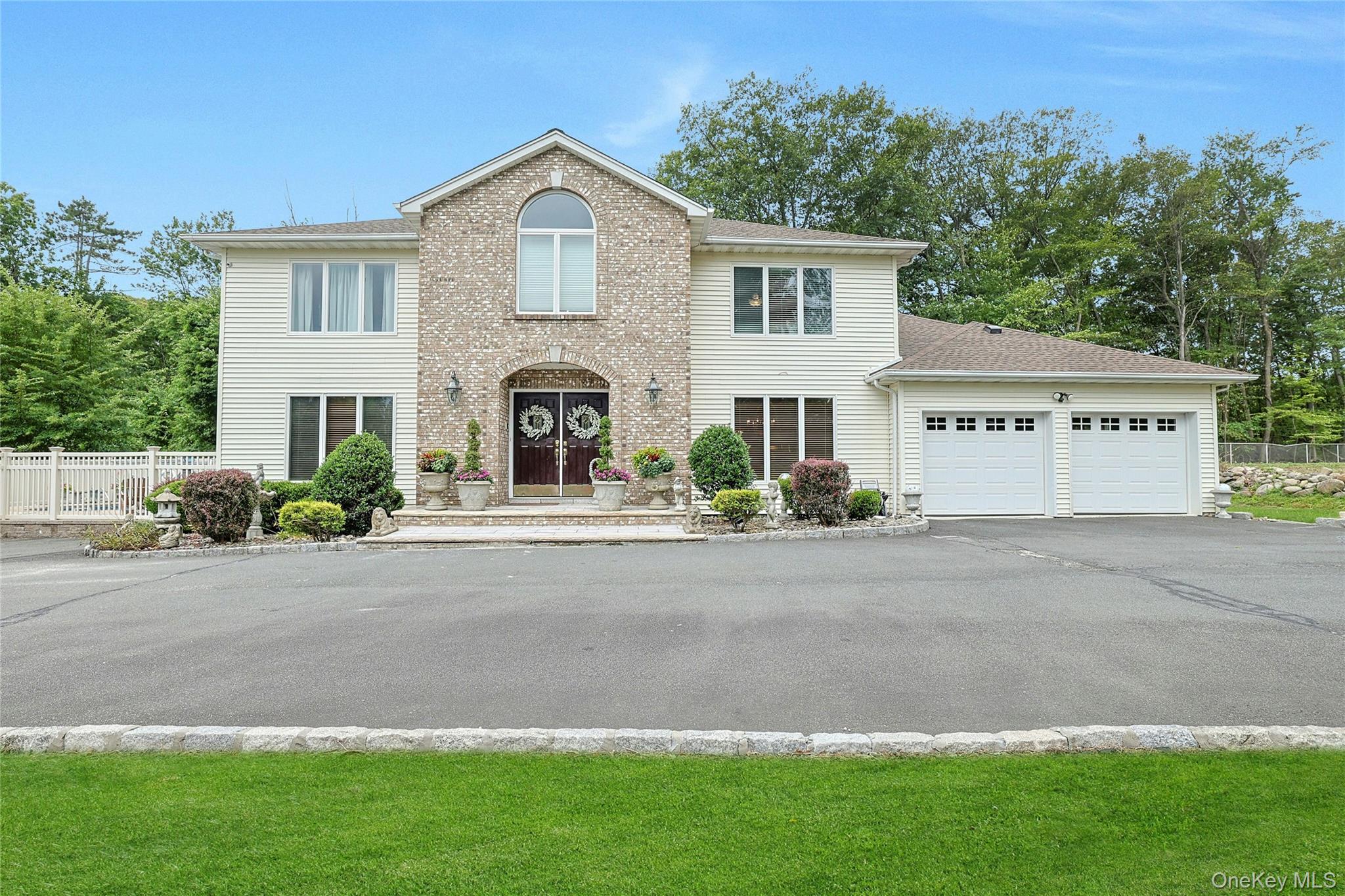 55 Burda Lane, New City, NY 10956