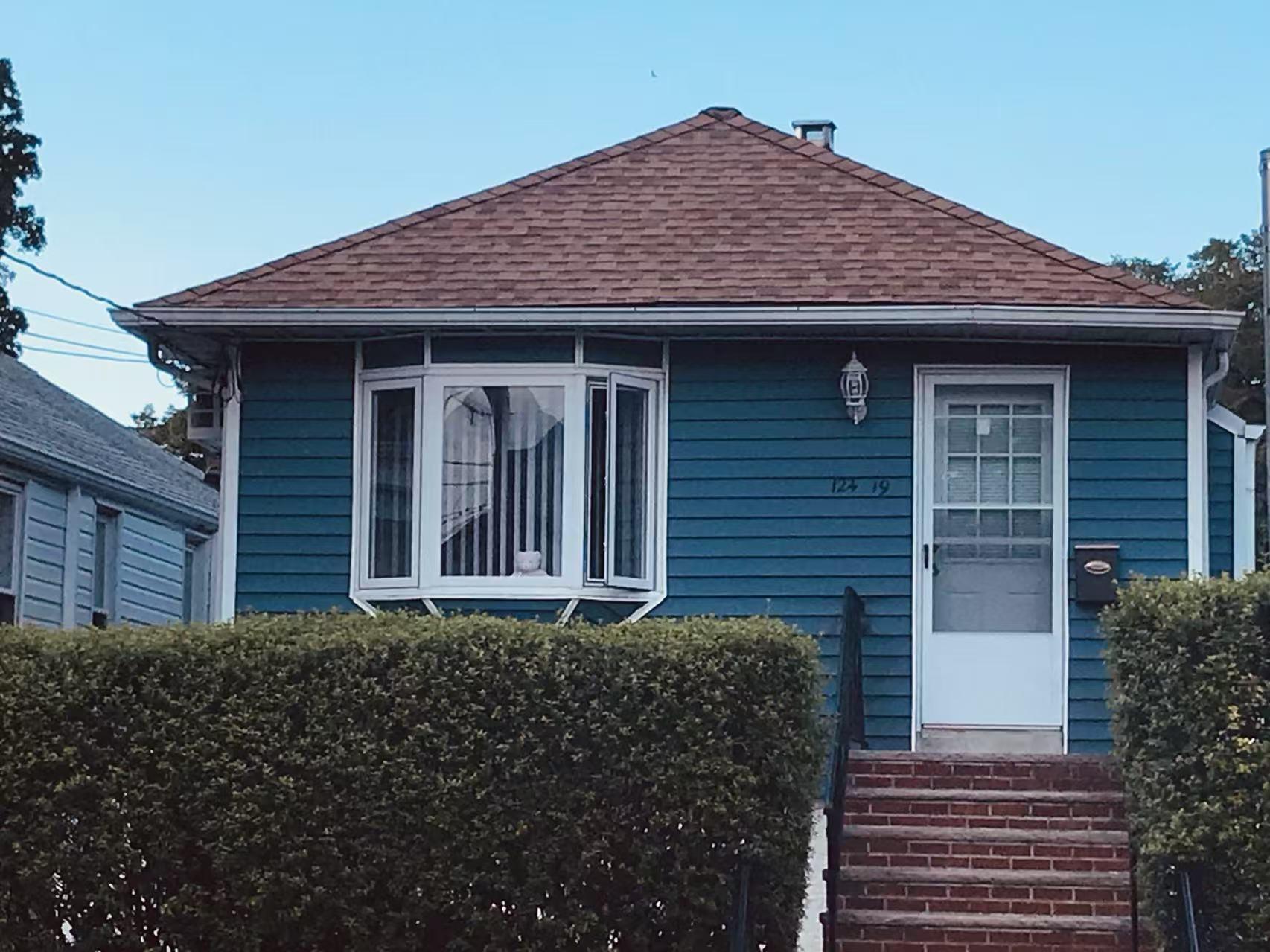 12419 6th Avenue, College Point, NY 11356