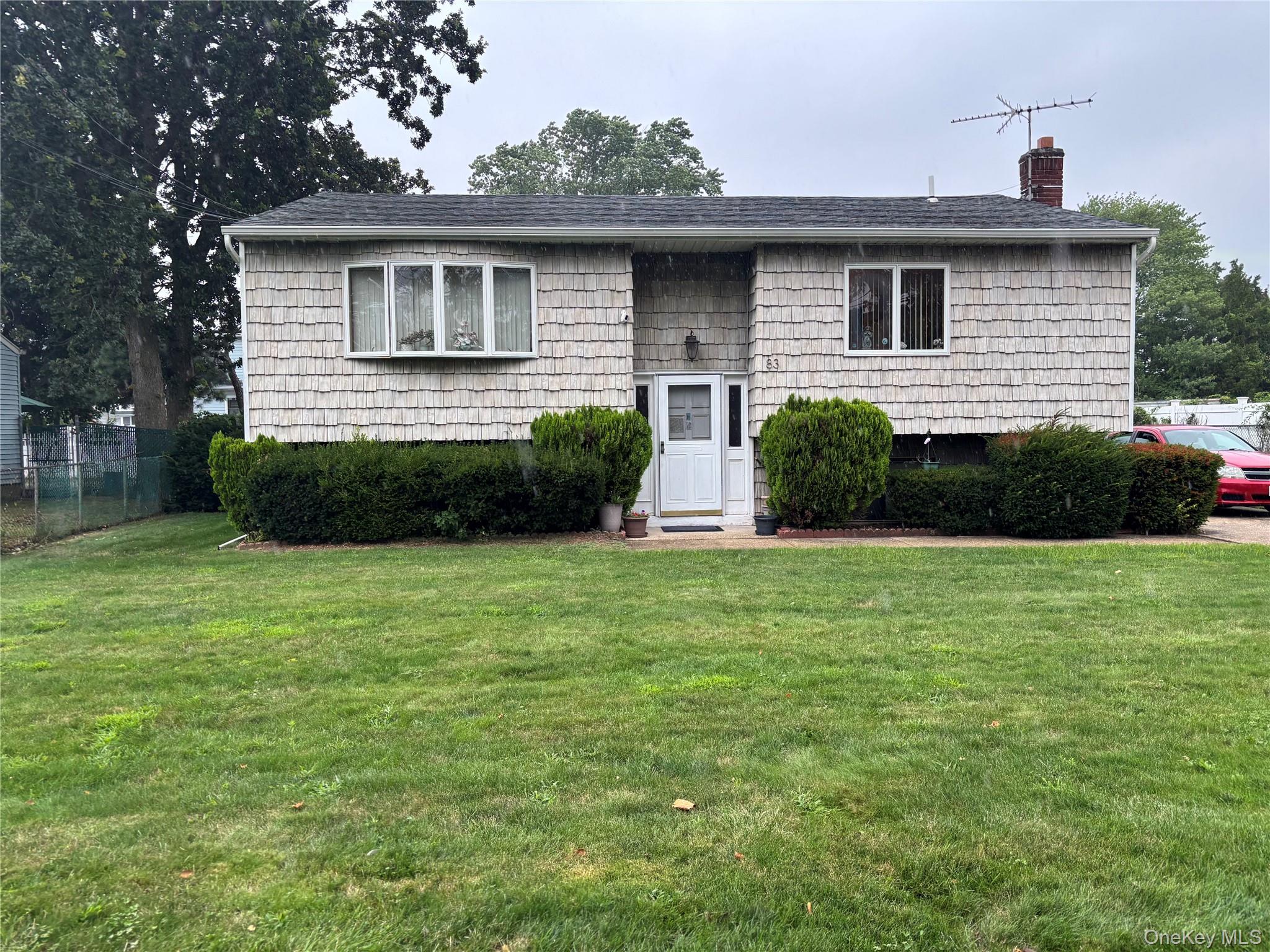 83 Justice Street, West Babylon, NY 11704