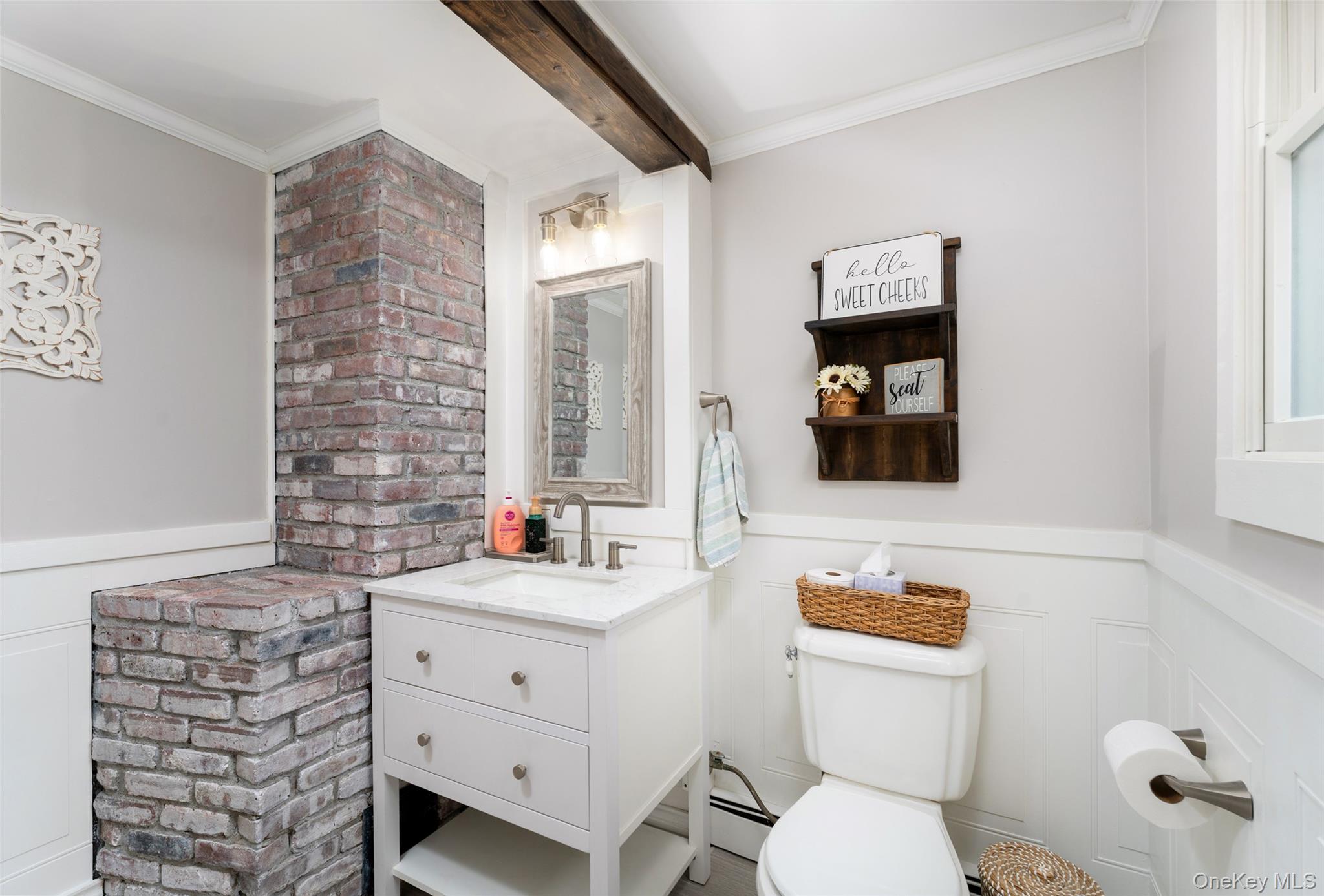 8 Miller Avenue, Shoreham, NY 11786