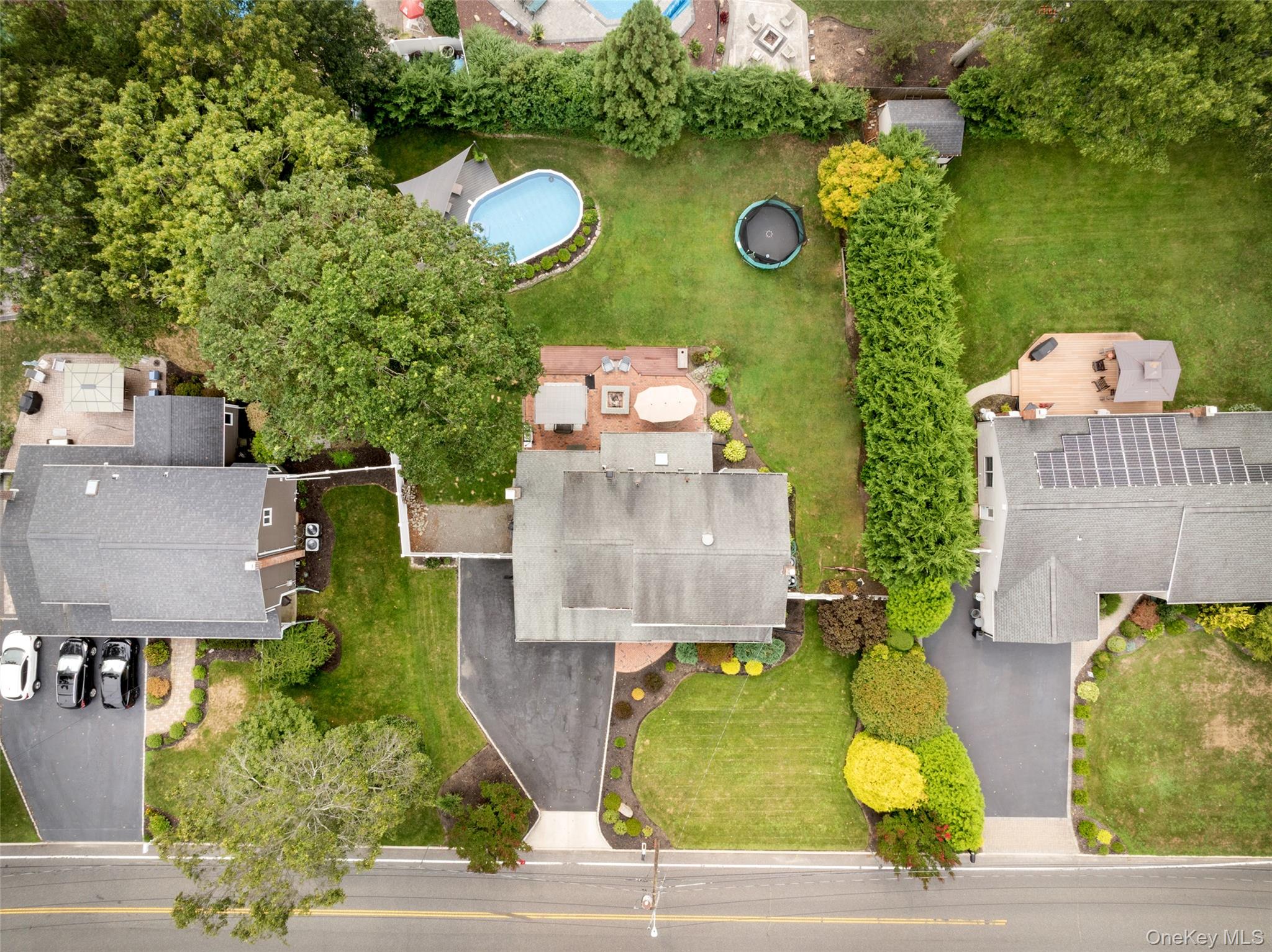 8 Miller Avenue, Shoreham, NY 11786