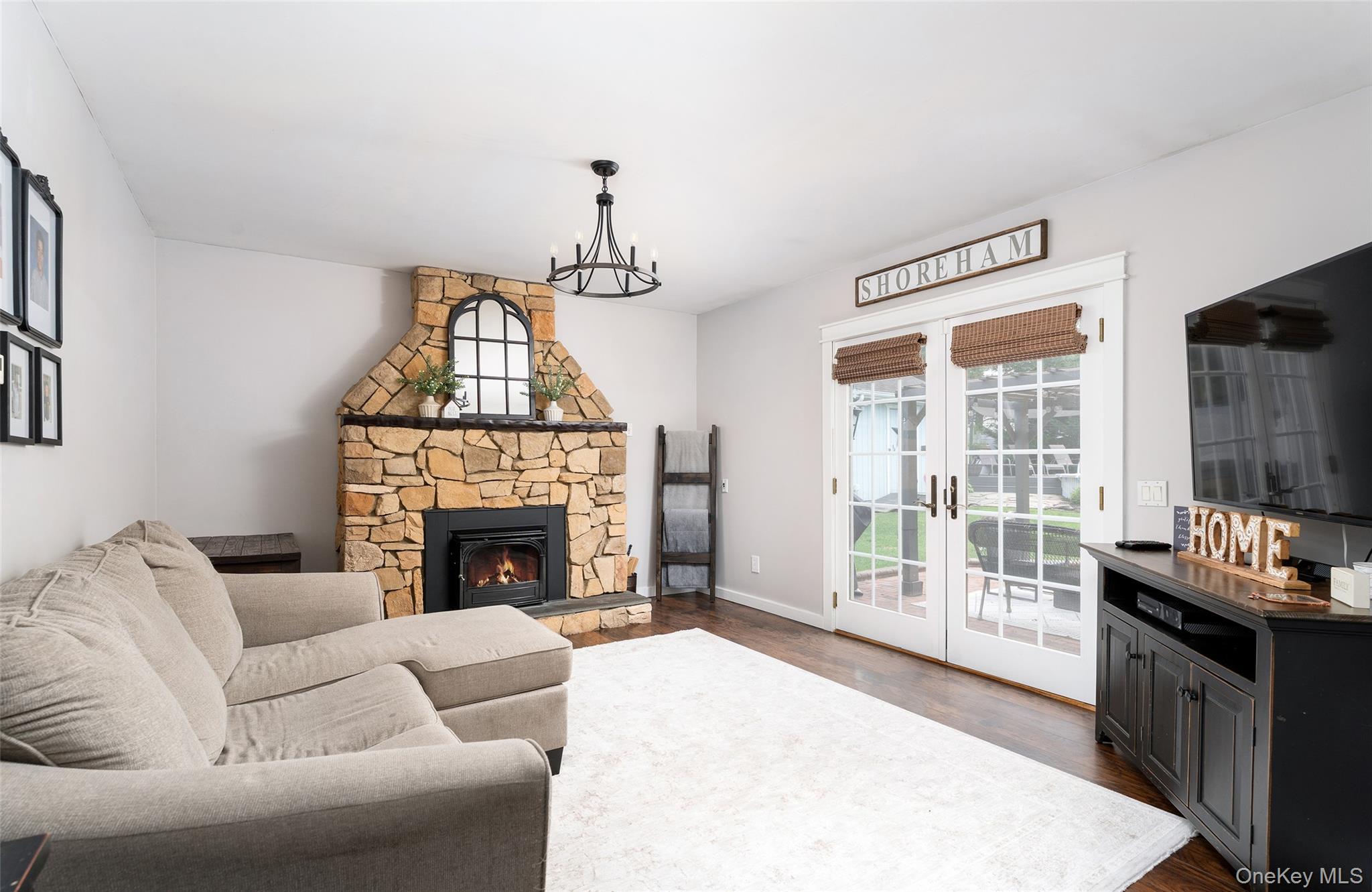 8 Miller Avenue, Shoreham, NY 11786