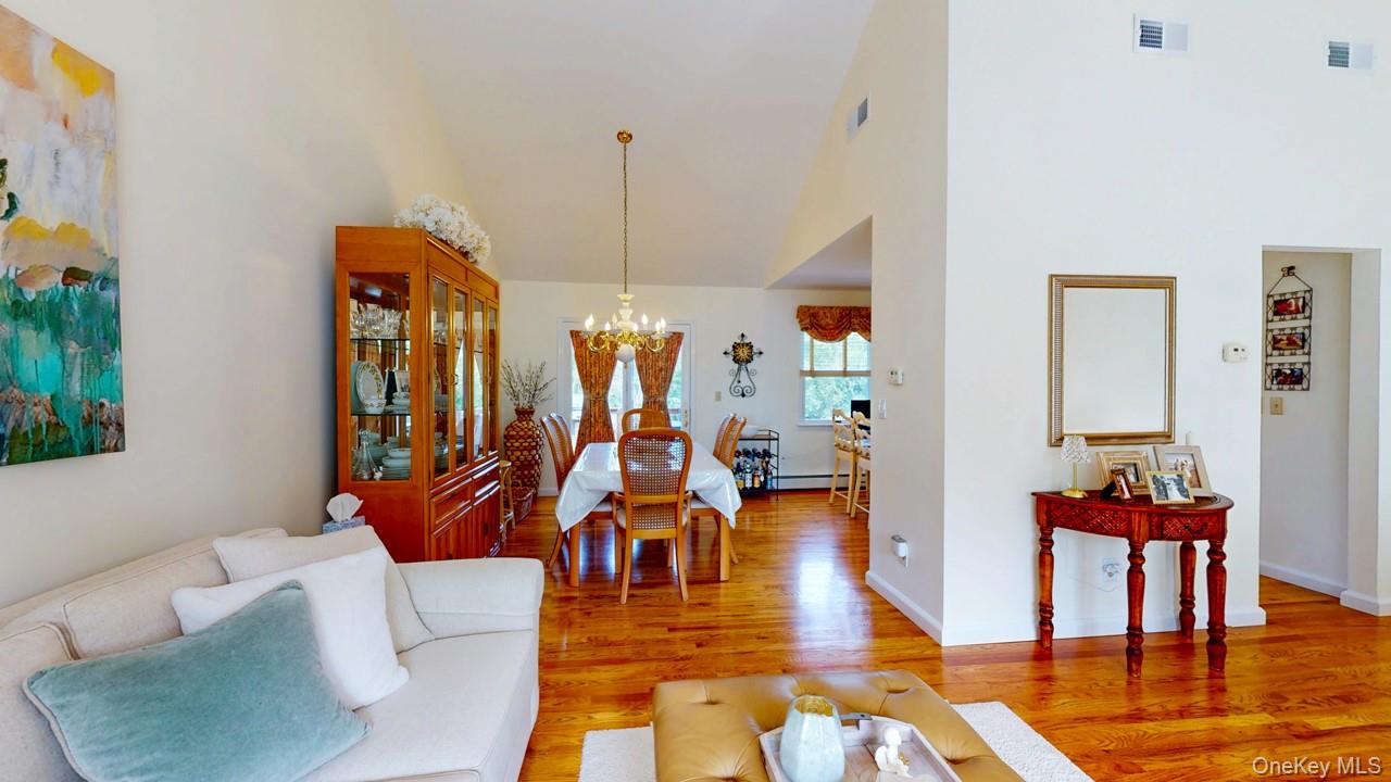 14 Willard Place, Monroe, NY 10950