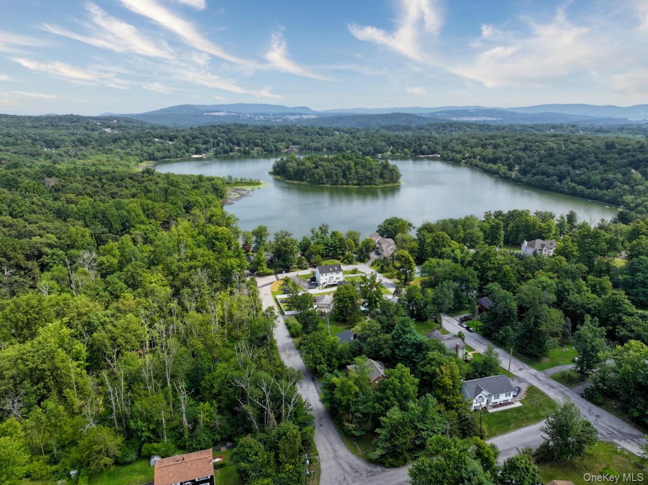 14 Willard Place, Monroe, NY 10950