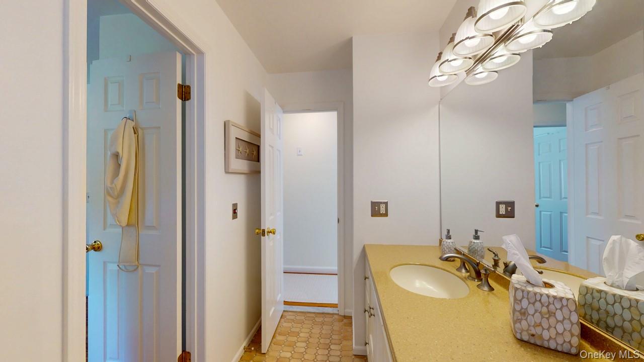 14 Willard Place, Monroe, NY 10950