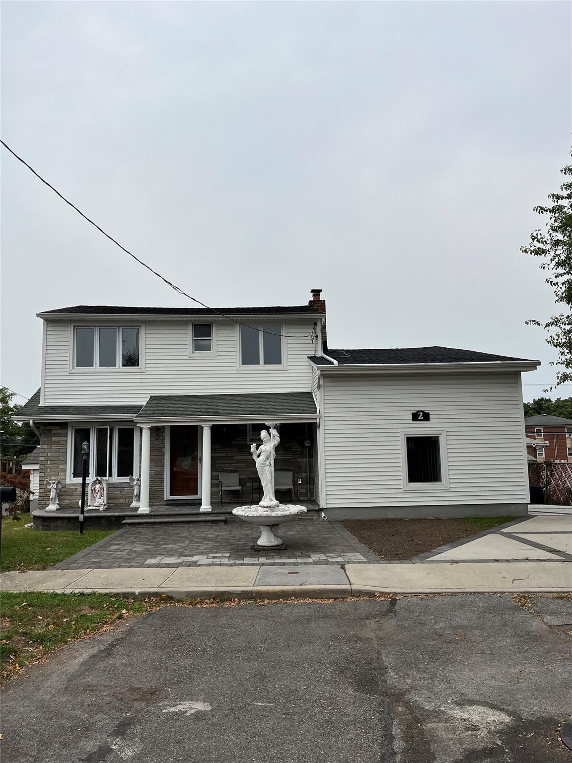 2 Sheridan Street, Valley Stream, NY 11580