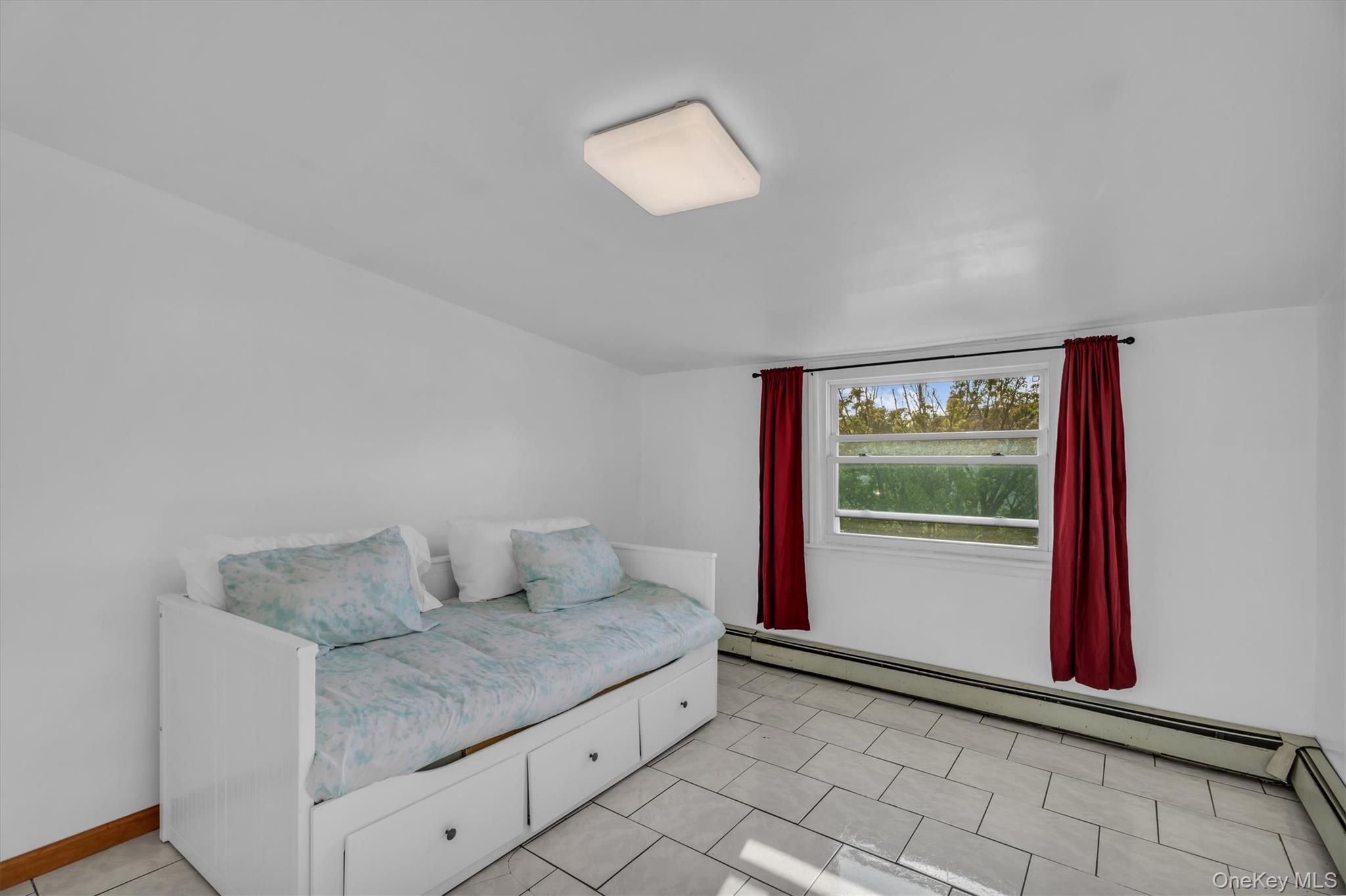 2 Sheridan Street, Valley Stream, NY 11580