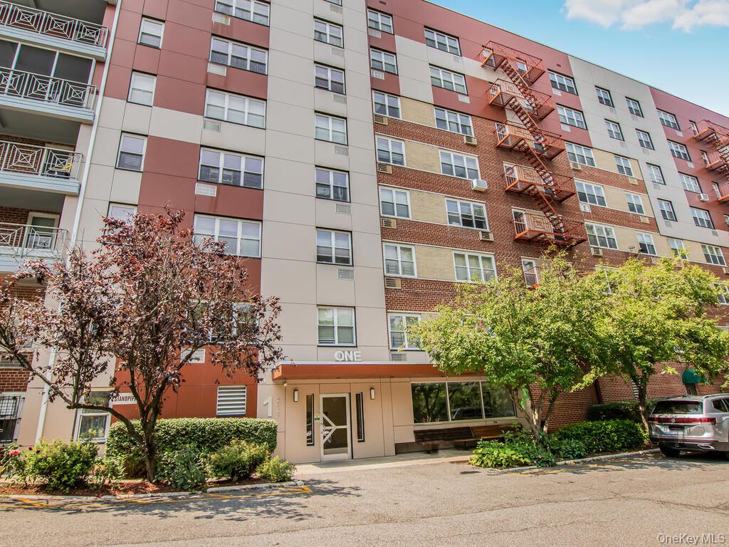 1 Balint Drive # 661, Yonkers, NY 10710