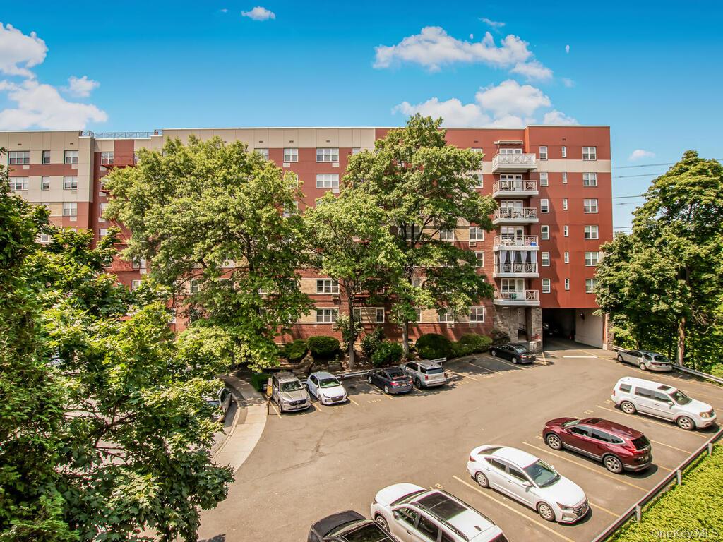 1 Balint Drive # 661, Yonkers, NY 10710