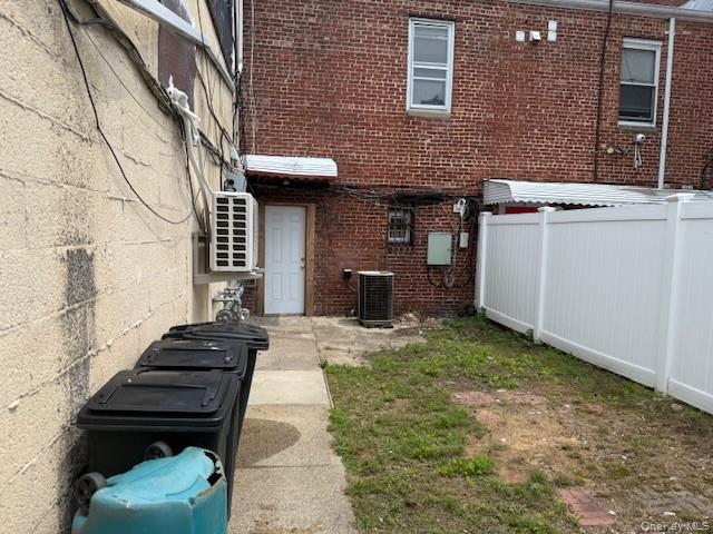 124 Rockaway Avenue, Valley Stream, NY 11580