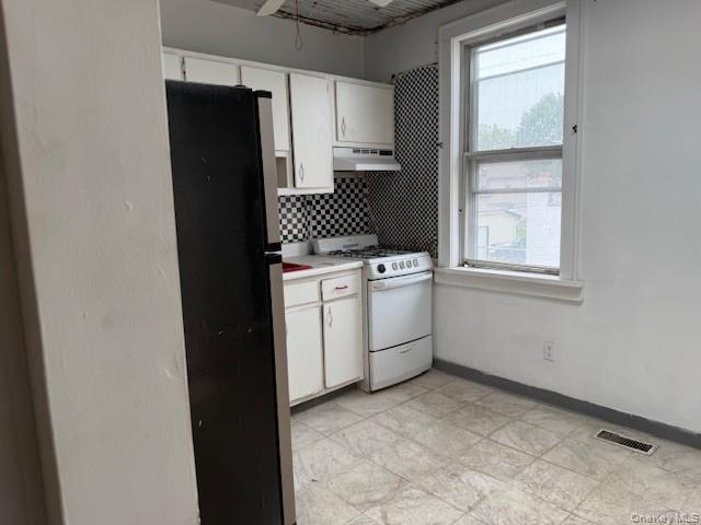 124 Rockaway Avenue, Valley Stream, NY 11580