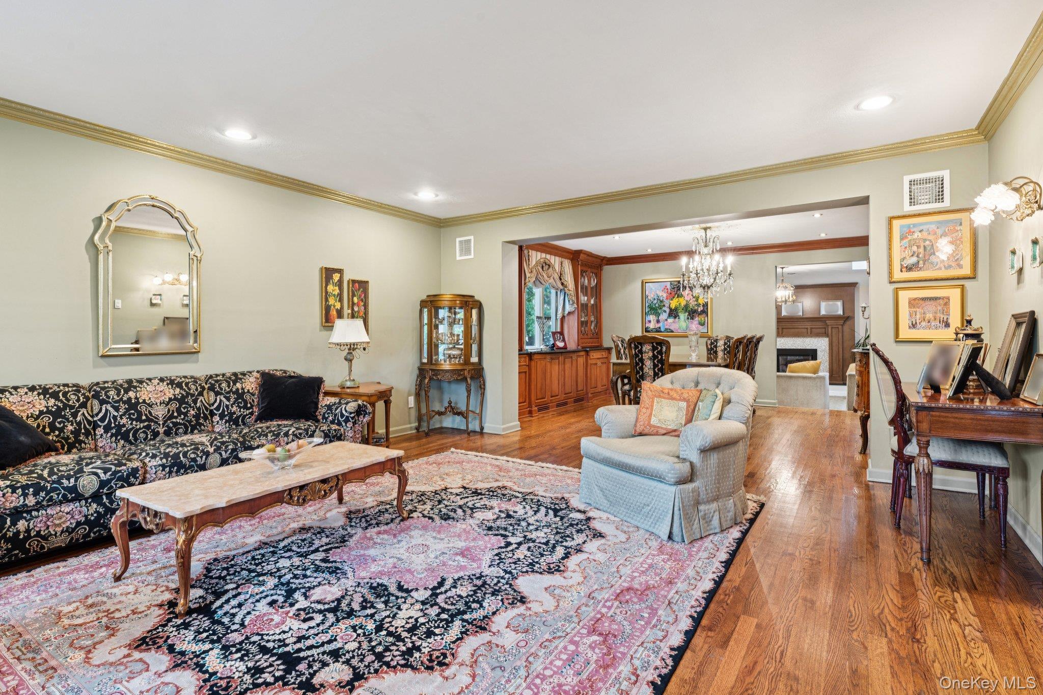 581 Leheigh Lane, Woodmere, NY 11598