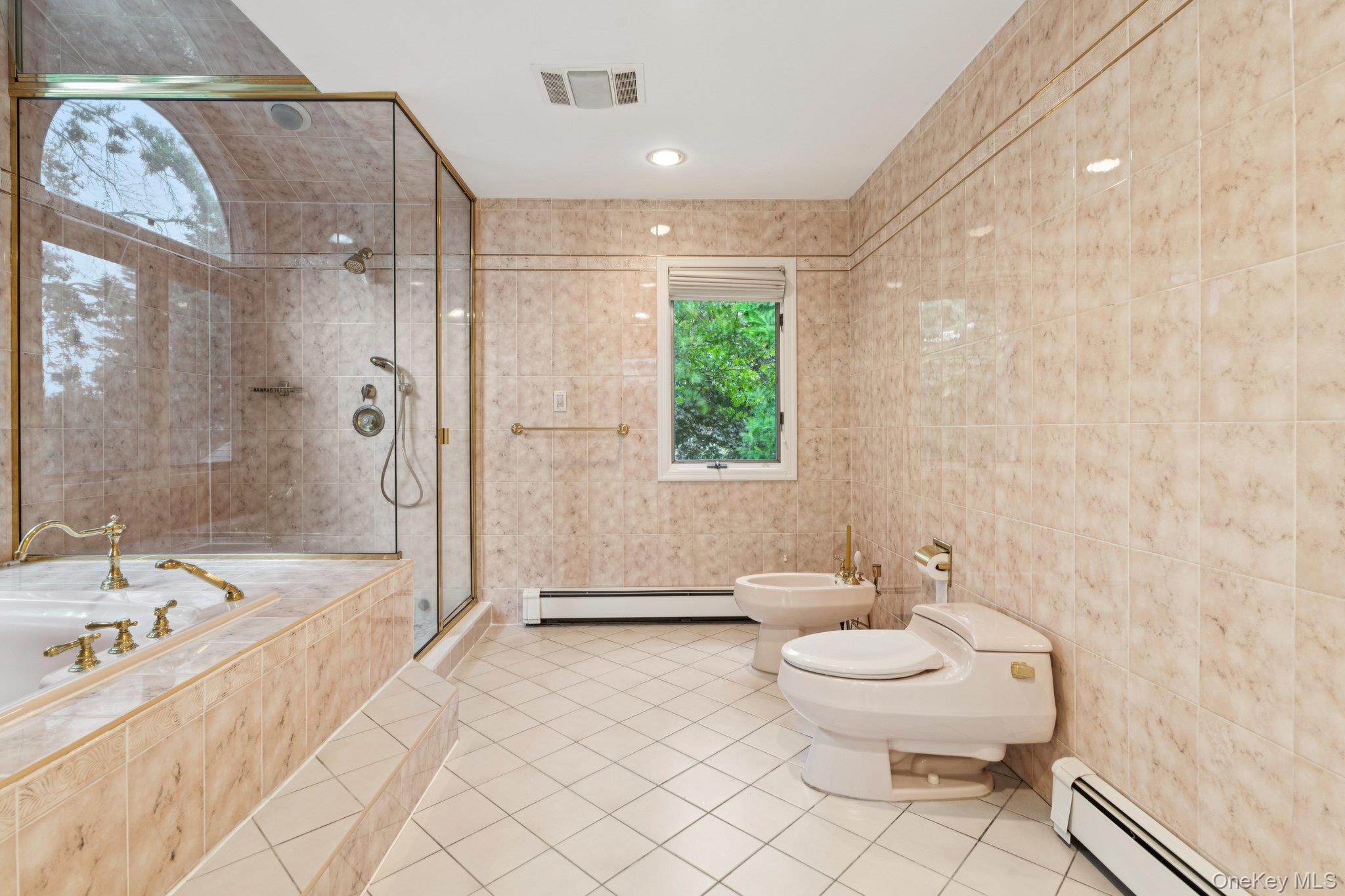 581 Leheigh Lane, Woodmere, NY 11598