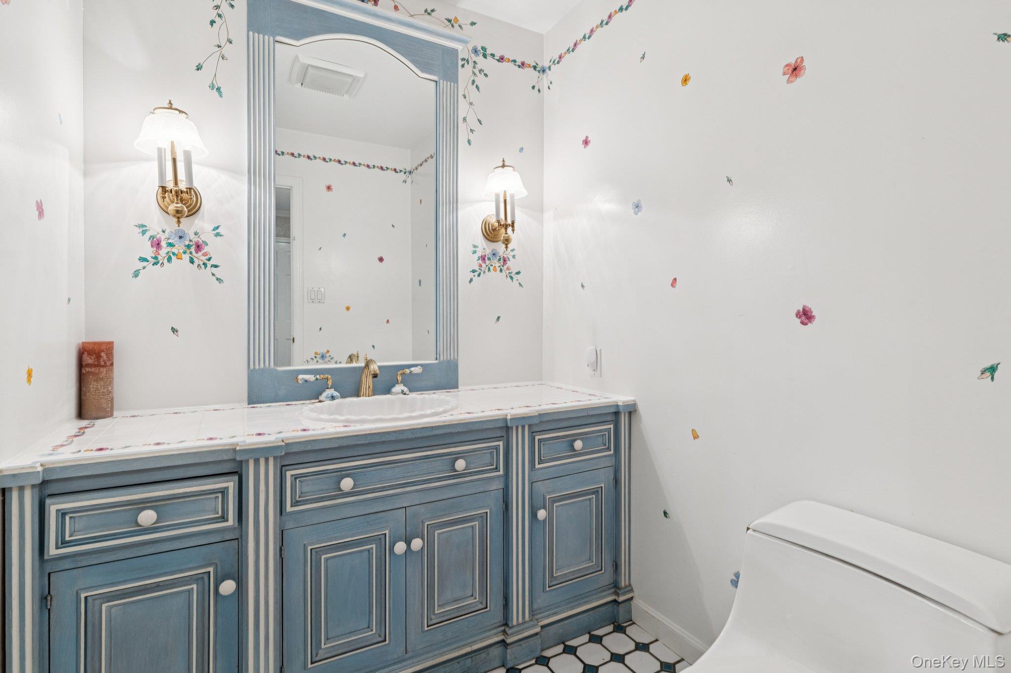 581 Leheigh Lane, Woodmere, NY 11598