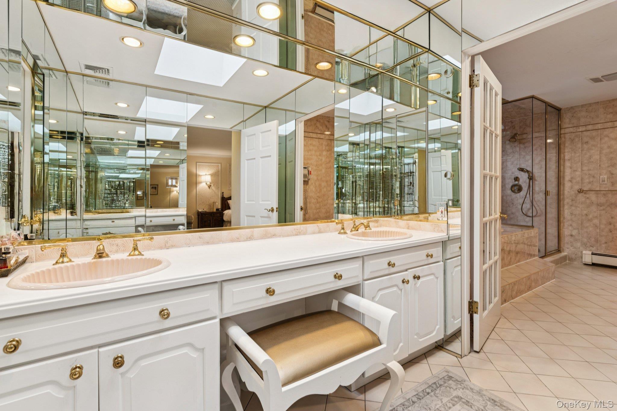 581 Leheigh Lane, Woodmere, NY 11598