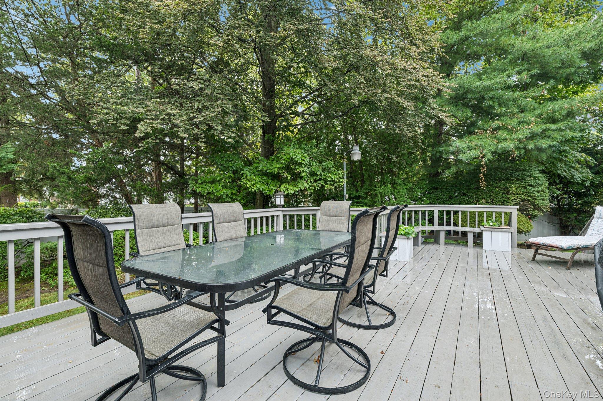 581 Leheigh Lane, Woodmere, NY 11598