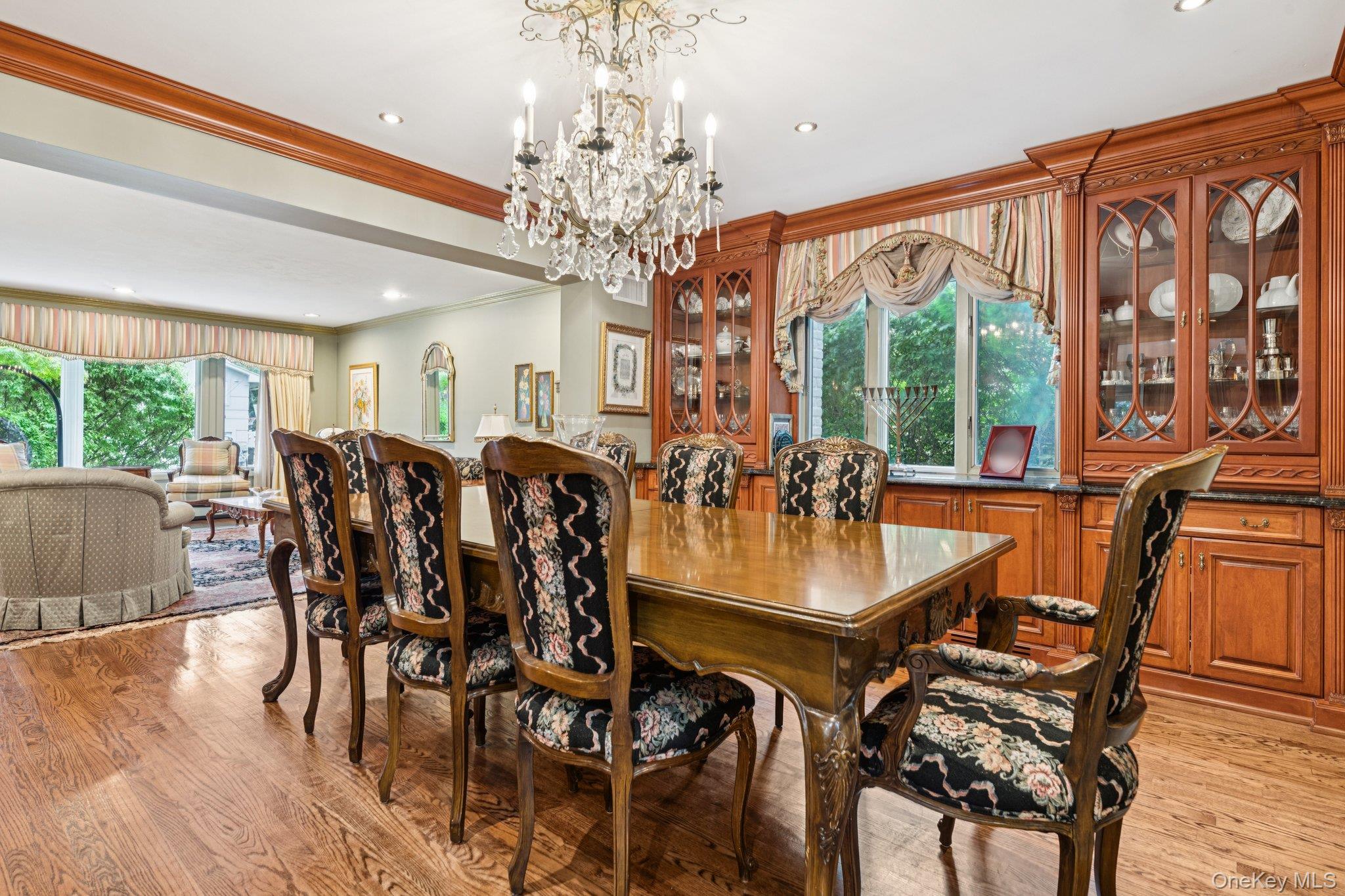 581 Leheigh Lane, Woodmere, NY 11598