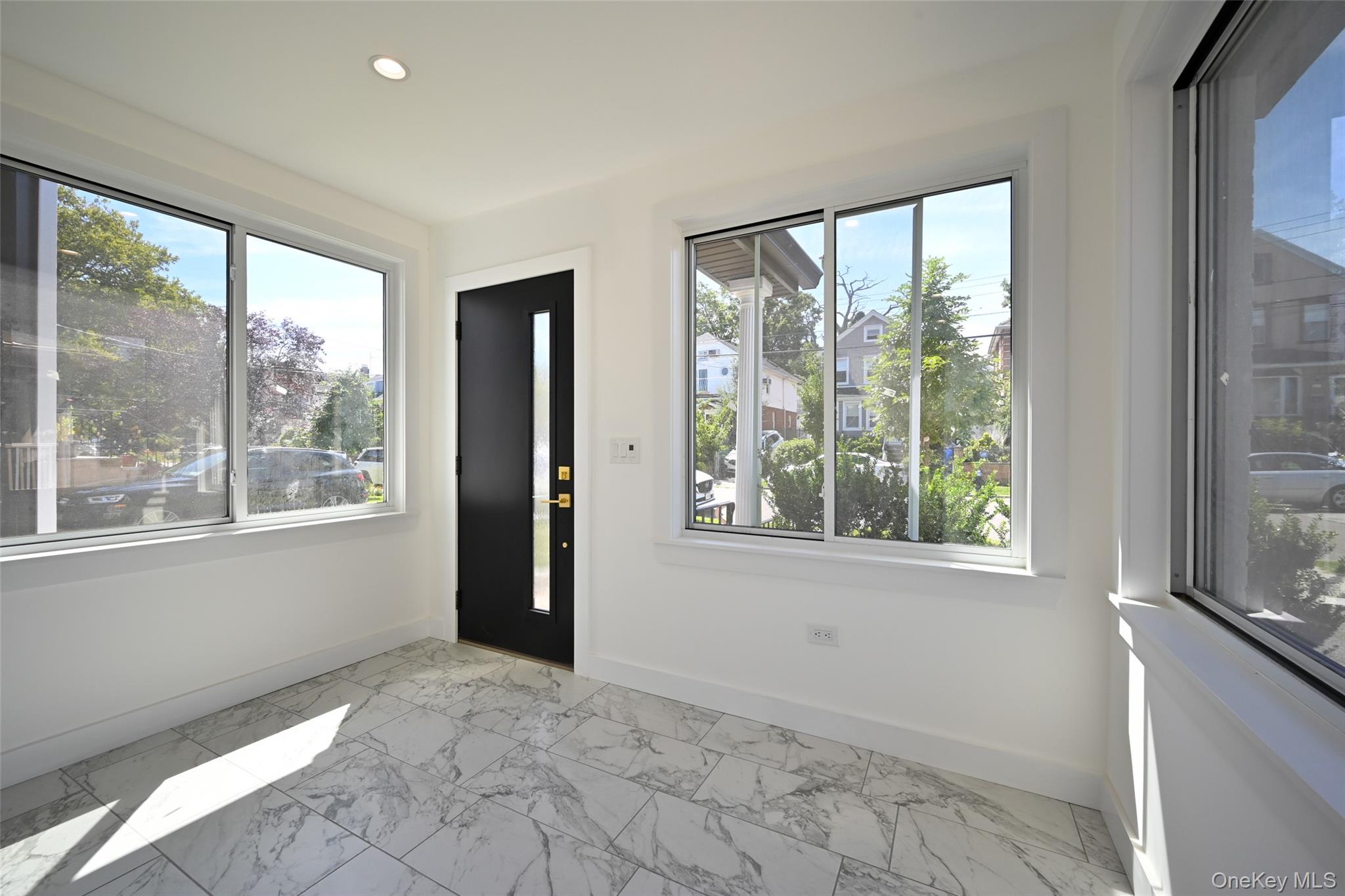 15425 13th Avenue, Whitestone, NY 11357