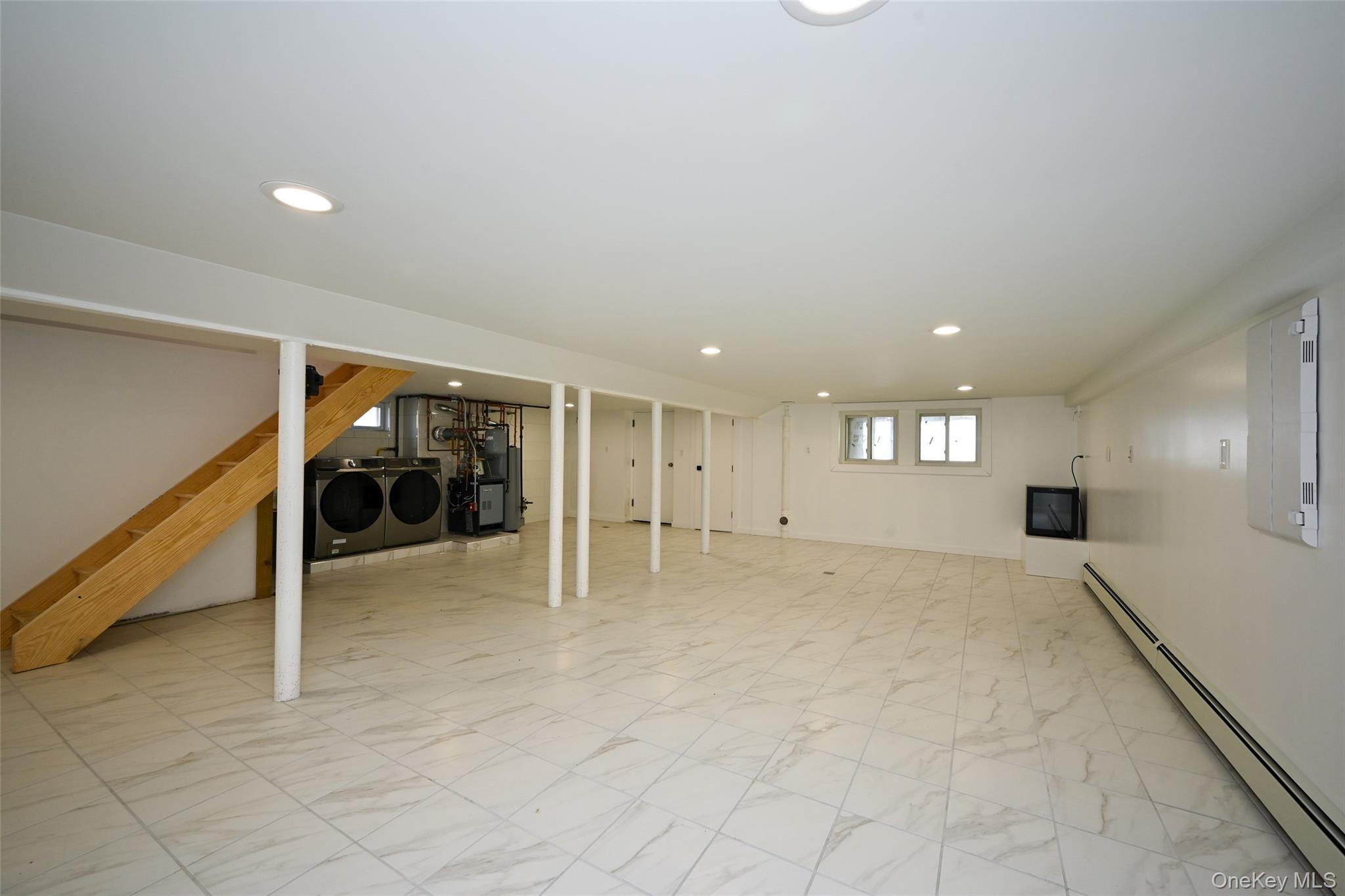 15425 13th Avenue, Whitestone, NY 11357