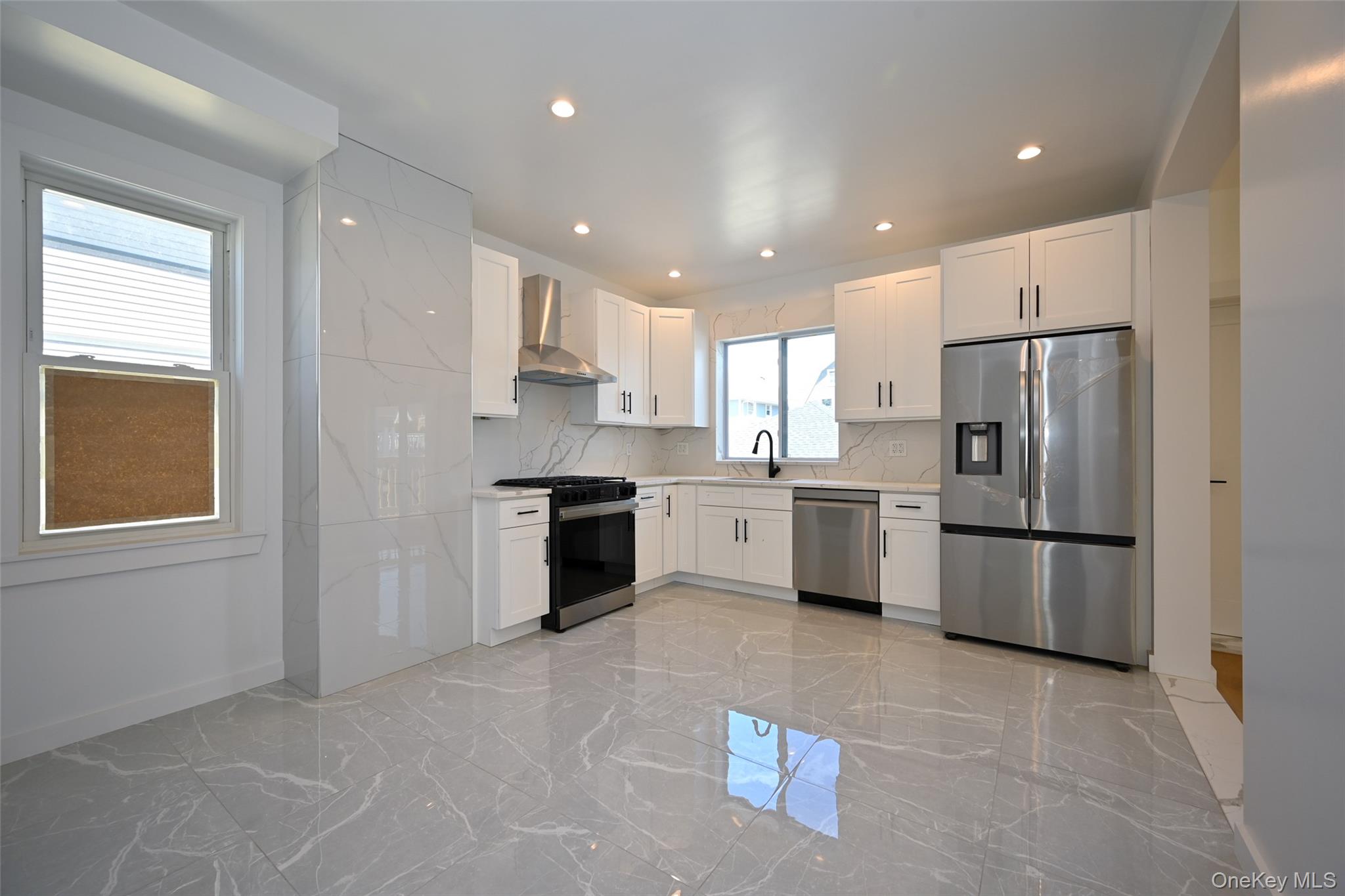 15425 13th Avenue, Whitestone, NY 11357