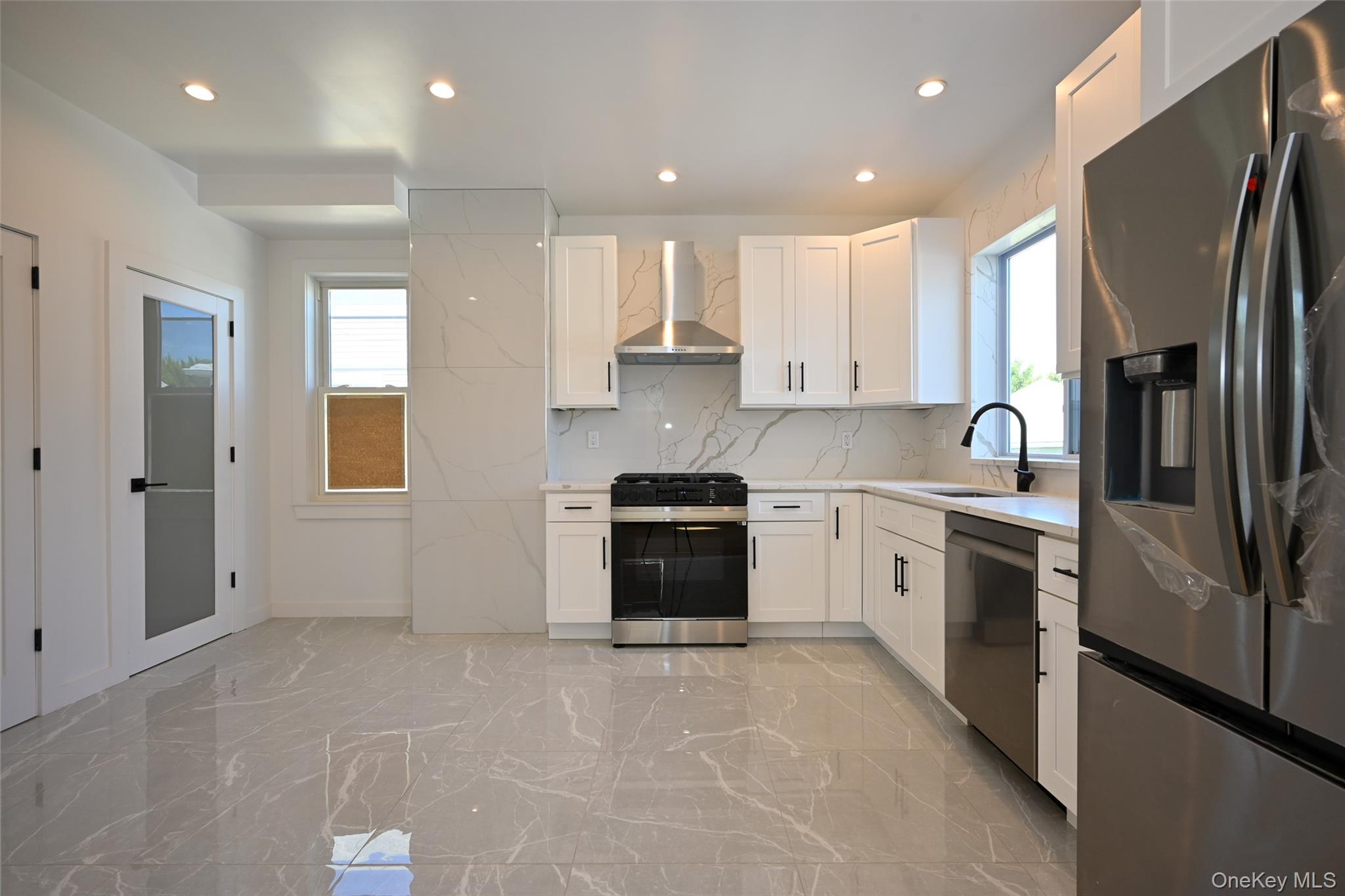 15425 13th Avenue, Whitestone, NY 11357