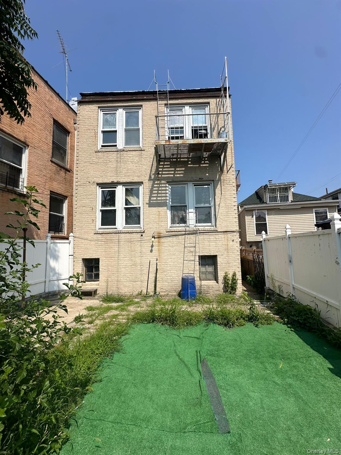 1055 Virginia Avenue, Bronx, NY 10472