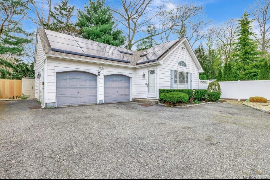 142 Gibbs Pond Road, Nesconset, NY 11767