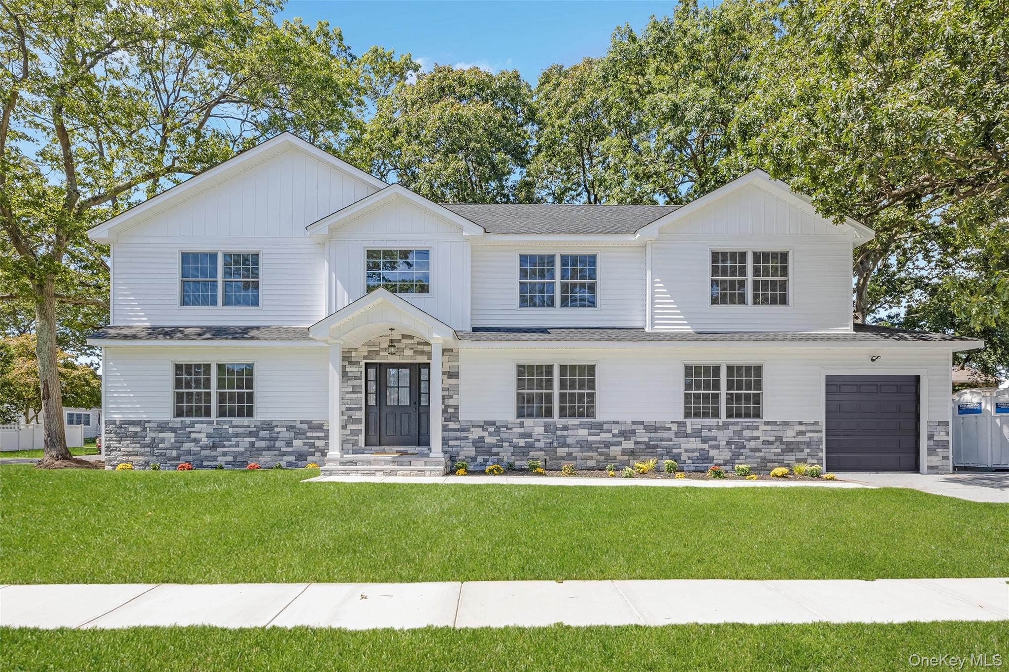 104 Grand Boulevard, Massapequa Park, NY 11762