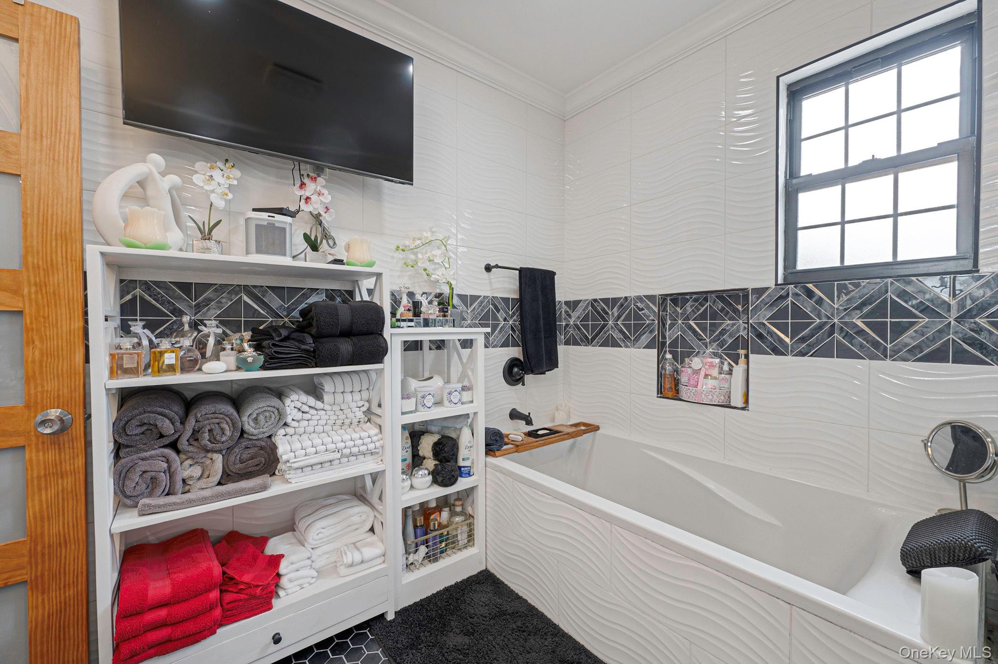 183 Arthur Avenue, Floral Park, NY 11001