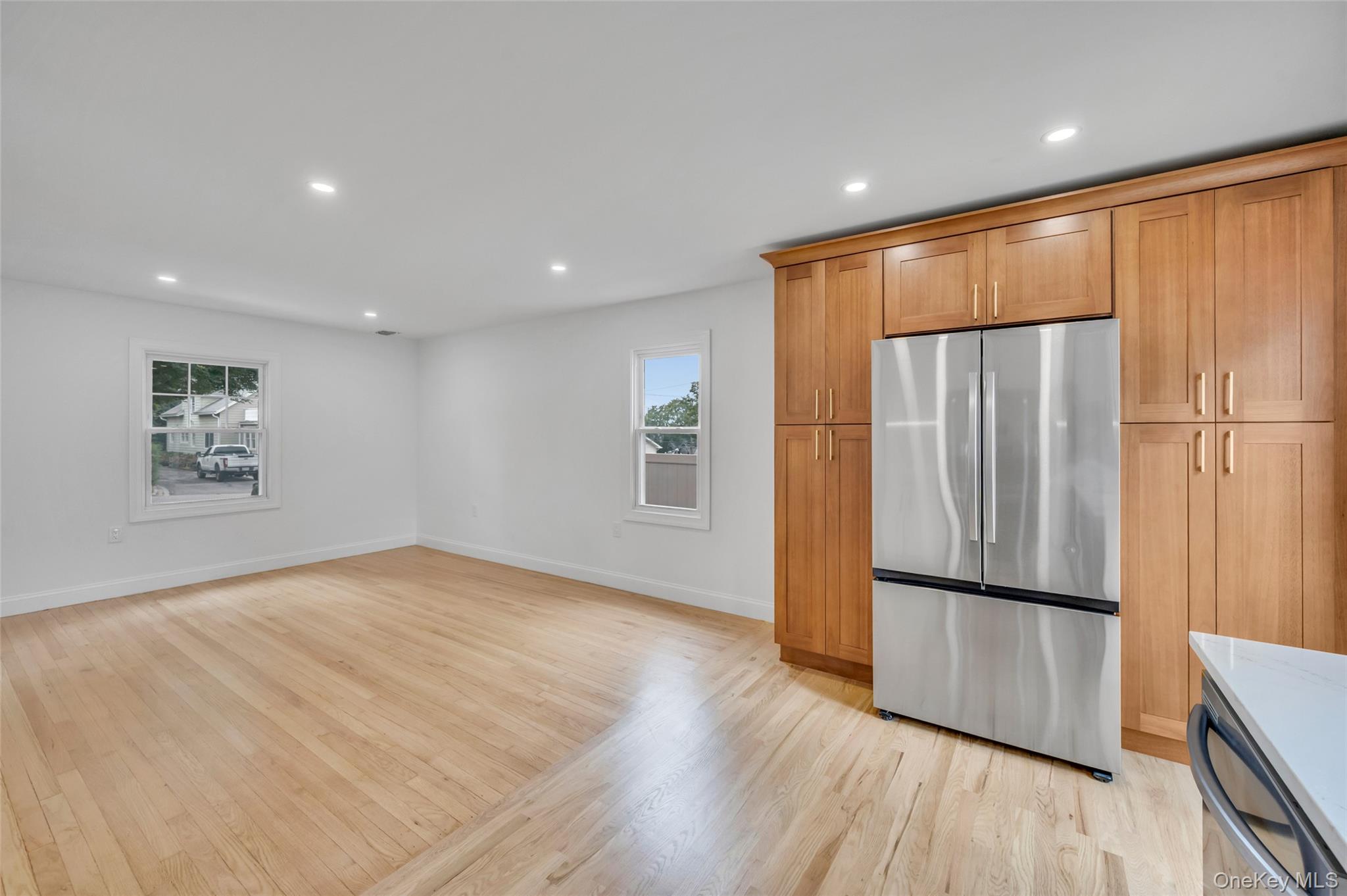 42 Smith Street, Glen Head, NY 11545