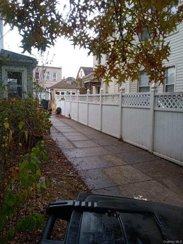 8616 90th Street, Woodhaven, NY 11421