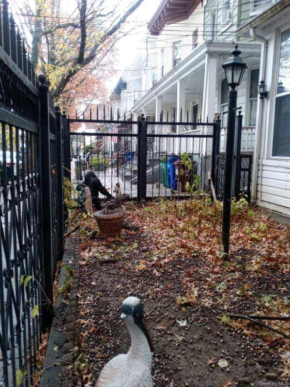 8616 90th Street, Woodhaven, NY 11421