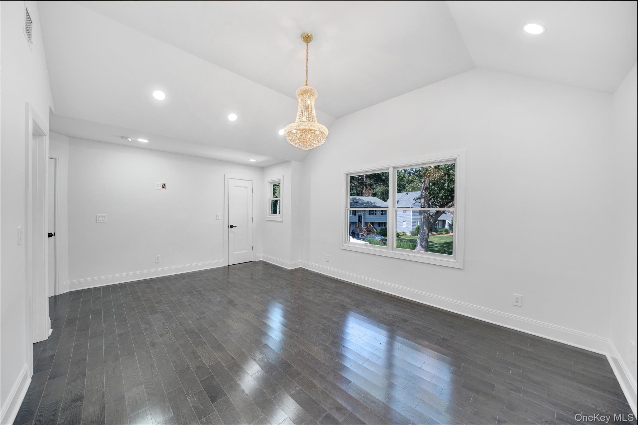 63 Oak Avenue, Huntington Station, NY 11746