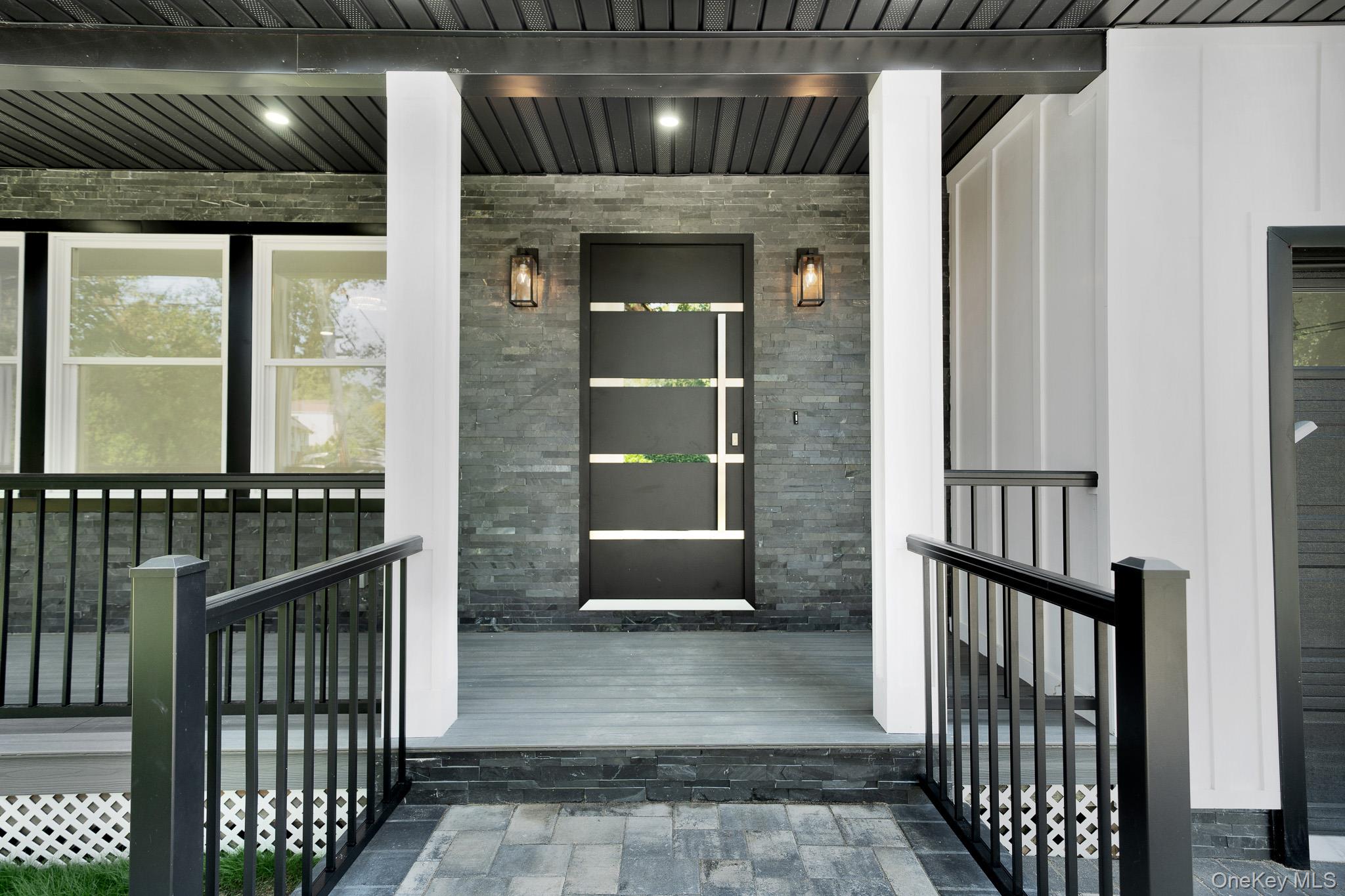 63 Oak Avenue, Huntington Station, NY 11746