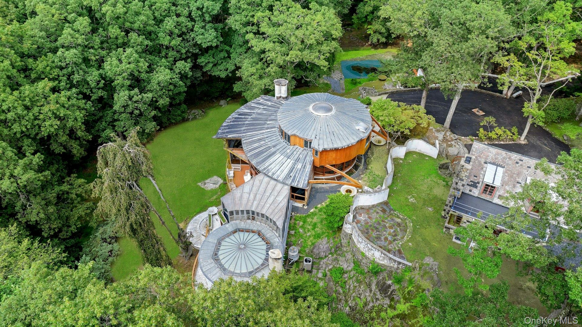 196 Furnace Dock Road, Cortlandt Manor, NY 10567