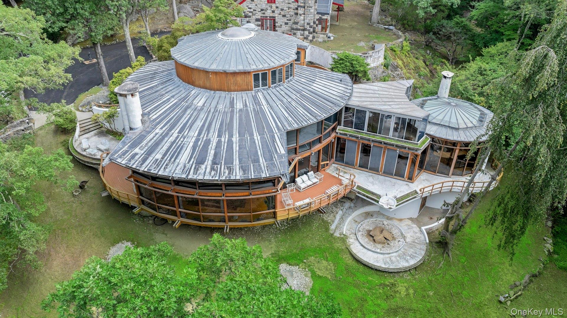 196 Furnace Dock Road, Cortlandt Manor, NY 10567