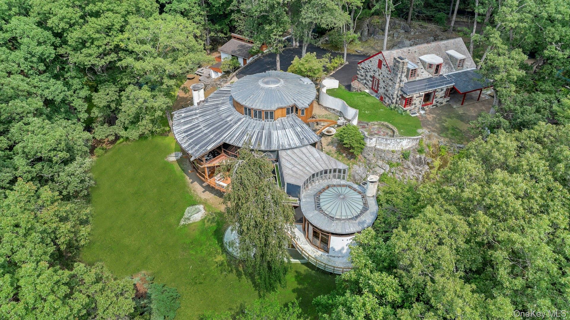 196 Furnace Dock Road, Cortlandt Manor, NY 10567