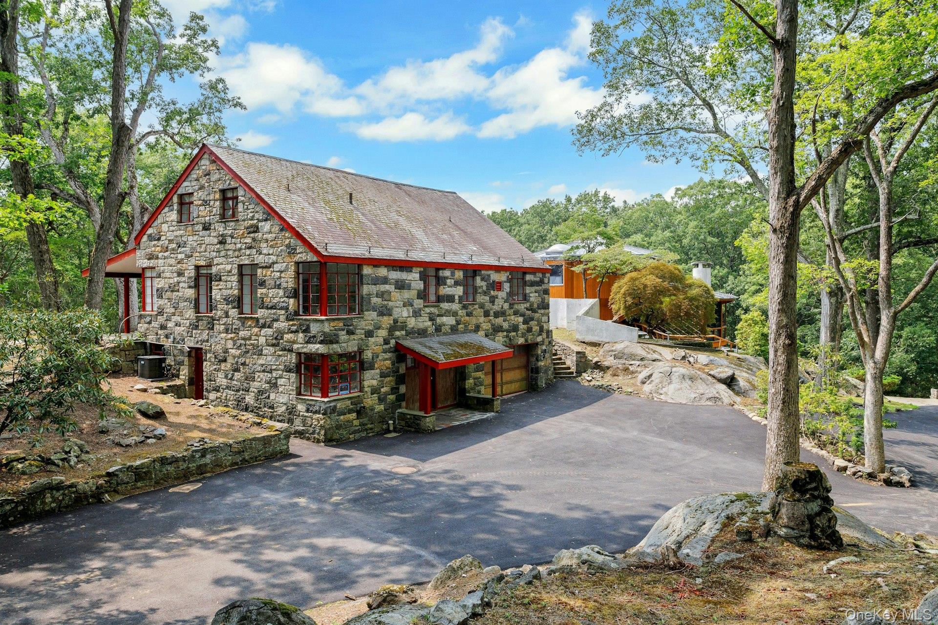 196 Furnace Dock Road, Cortlandt Manor, NY 10567