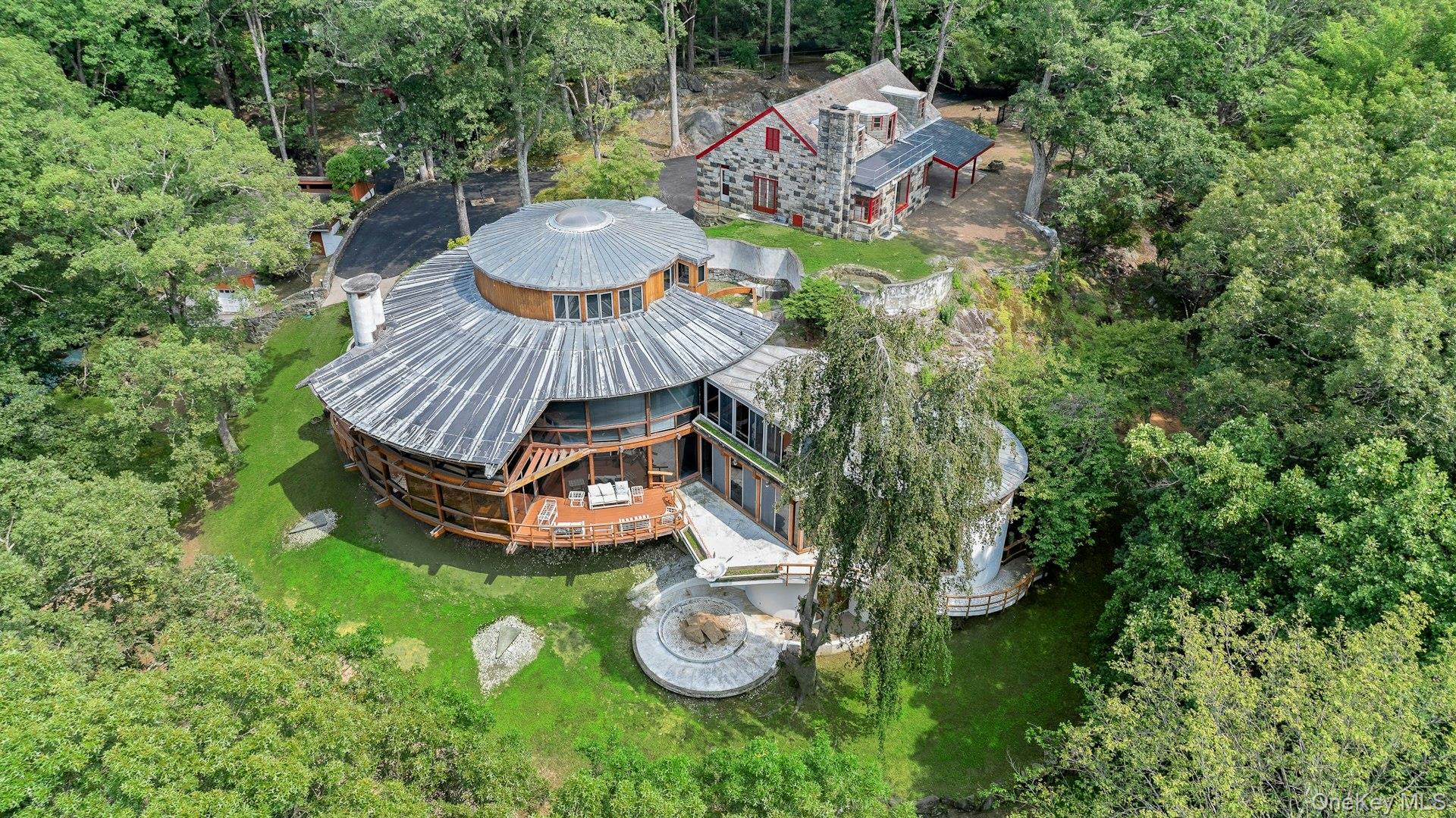 196 Furnace Dock Road, Cortlandt Manor, NY 10567