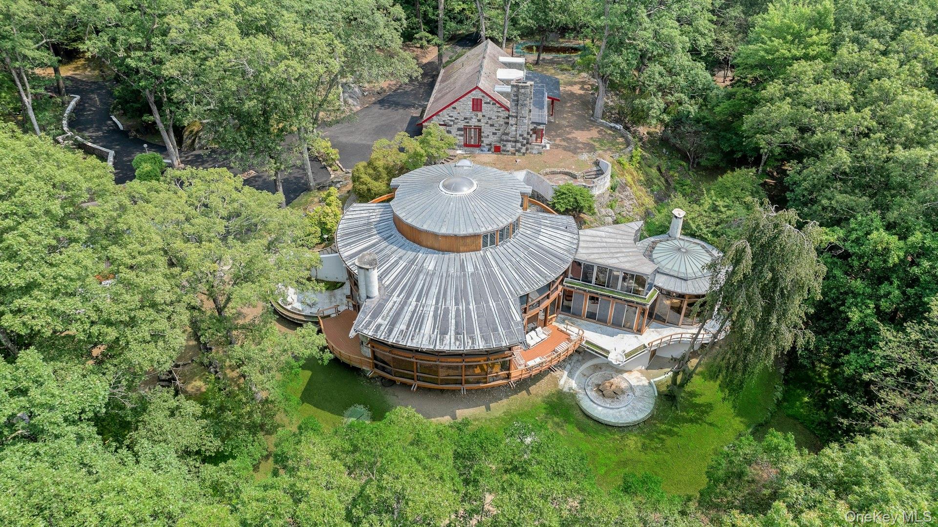 196 Furnace Dock Road, Cortlandt Manor, NY 10567